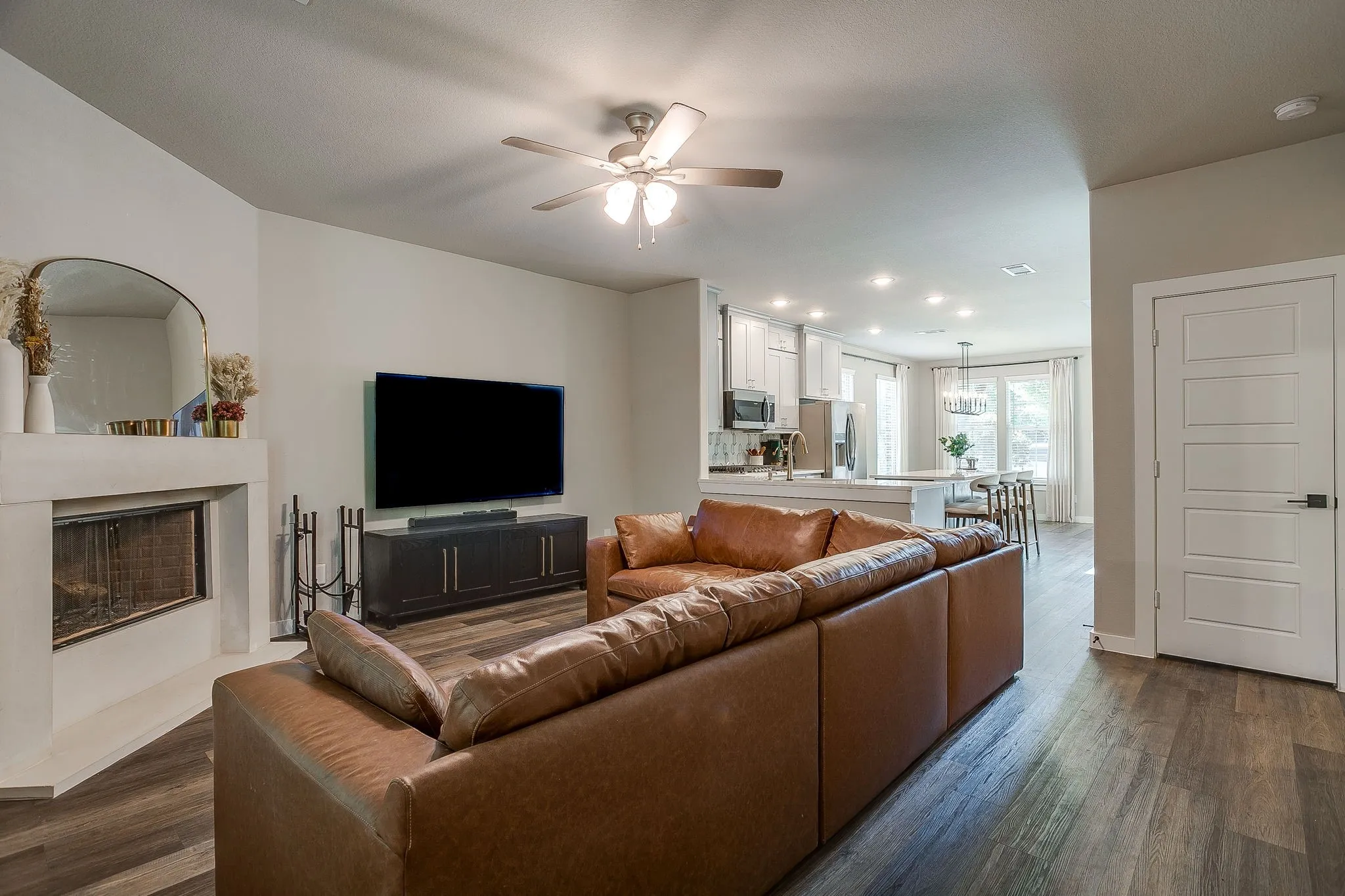Single Family Residence For Rent in Tarrant County , 826 Rumfield Road, White Settlement, Texas 76108, 4 Bedroom, 3 Bathroom, 2 Garage spaces, 1,838 Sqft, built in 2022, mls#21347721, Real Estate Agent in White Settlement, Homes For Rent in Tarrant county, Homes For Rent in White Settlement, Realtor in White Settlement Texas, Real Estate Brokerage Independent Realty Texas, Luminita Cordes Realtor