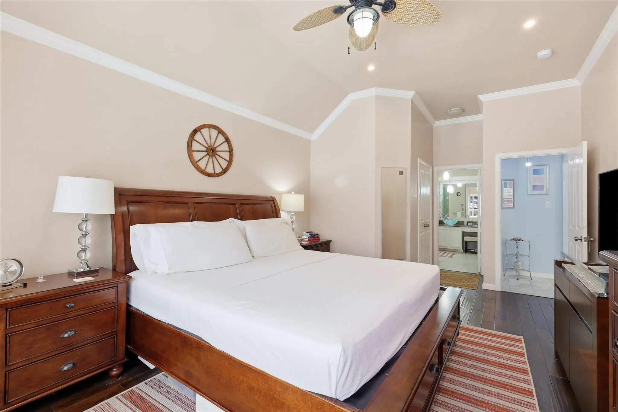 Single Family Residence For Sale in Dallas County , 9427 Ponderosa Trail, Irving, Texas 75063, 3 Bedroom, 2 Bathroom, 2 Garage spaces, 1,699 Sqft, built in 1997, mls#21347472, Real Estate Agent in Irving, Homes For Sale in Dallas county, Homes For Sale in Irving, Realtor in Irving Texas, Real Estate Brokerage Independent Realty Texas, Luminita Cordes Realtor