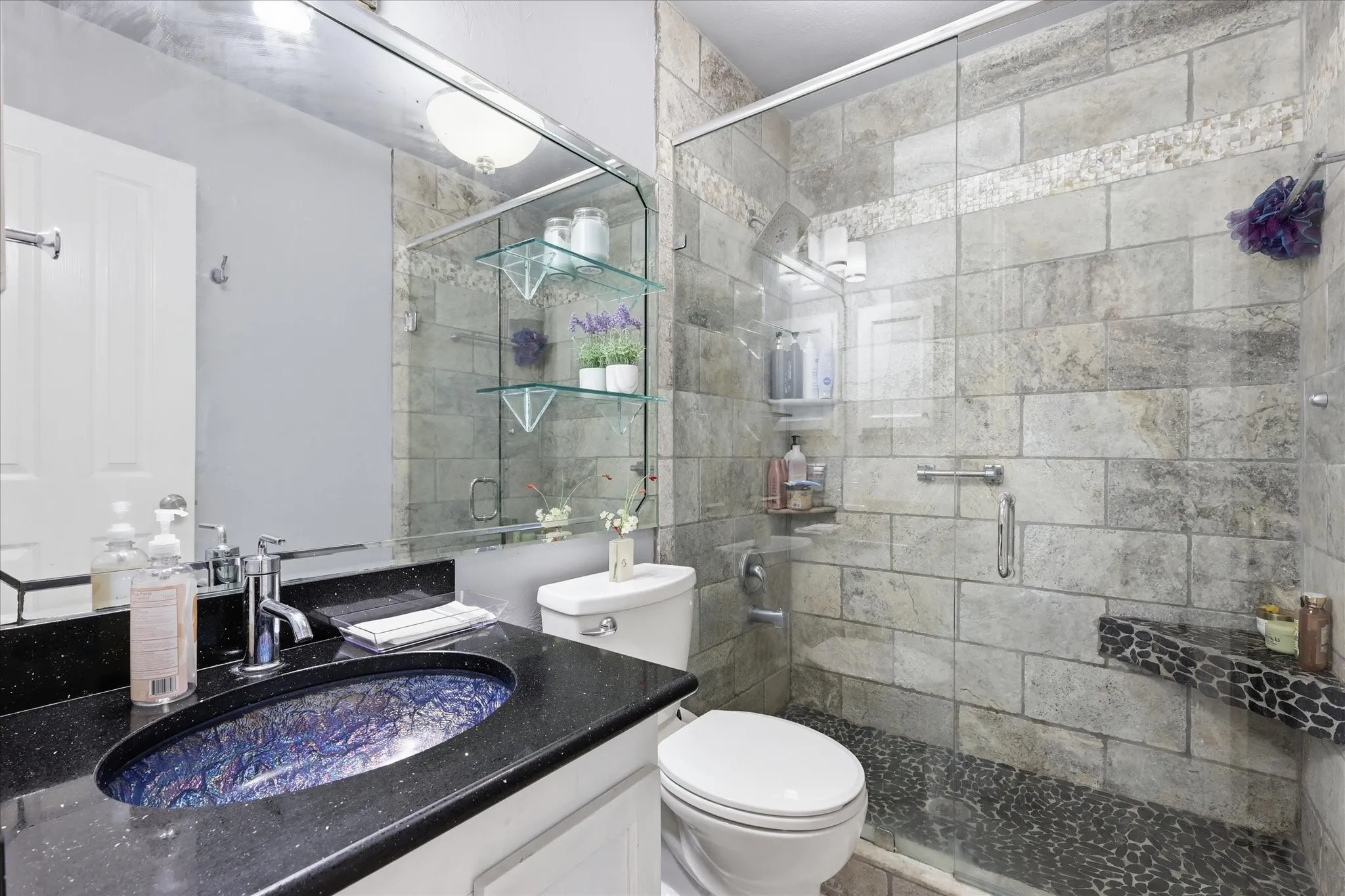 Single Family Residence For Sale in Dallas County , 9427 Ponderosa Trail, Irving, Texas 75063, 3 Bedroom, 2 Bathroom, 2 Garage spaces, 1,699 Sqft, built in 1997, mls#21347472, Real Estate Agent in Irving, Homes For Sale in Dallas county, Homes For Sale in Irving, Realtor in Irving Texas, Real Estate Brokerage Independent Realty Texas, Luminita Cordes Realtor