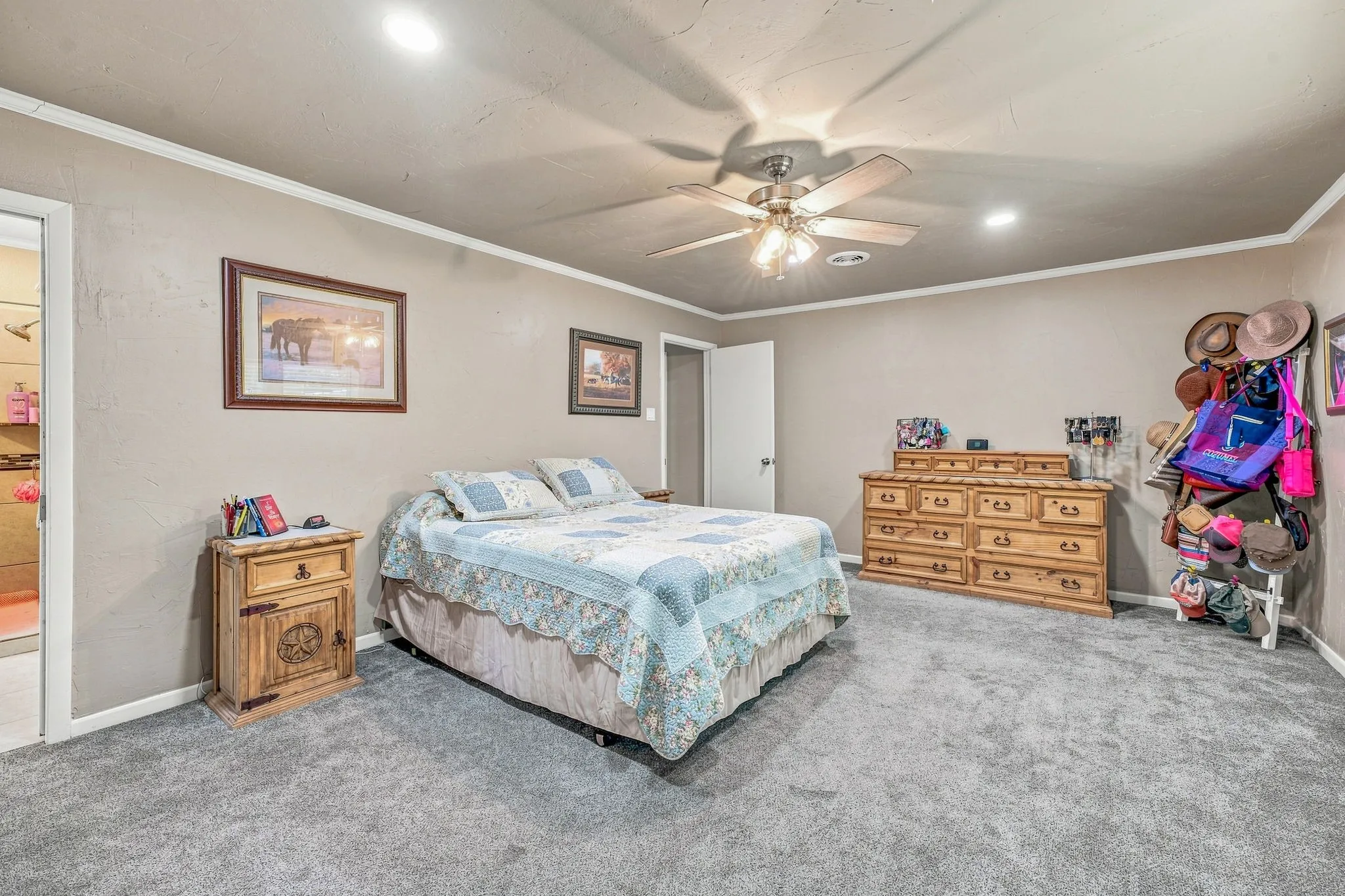 Main bedroom