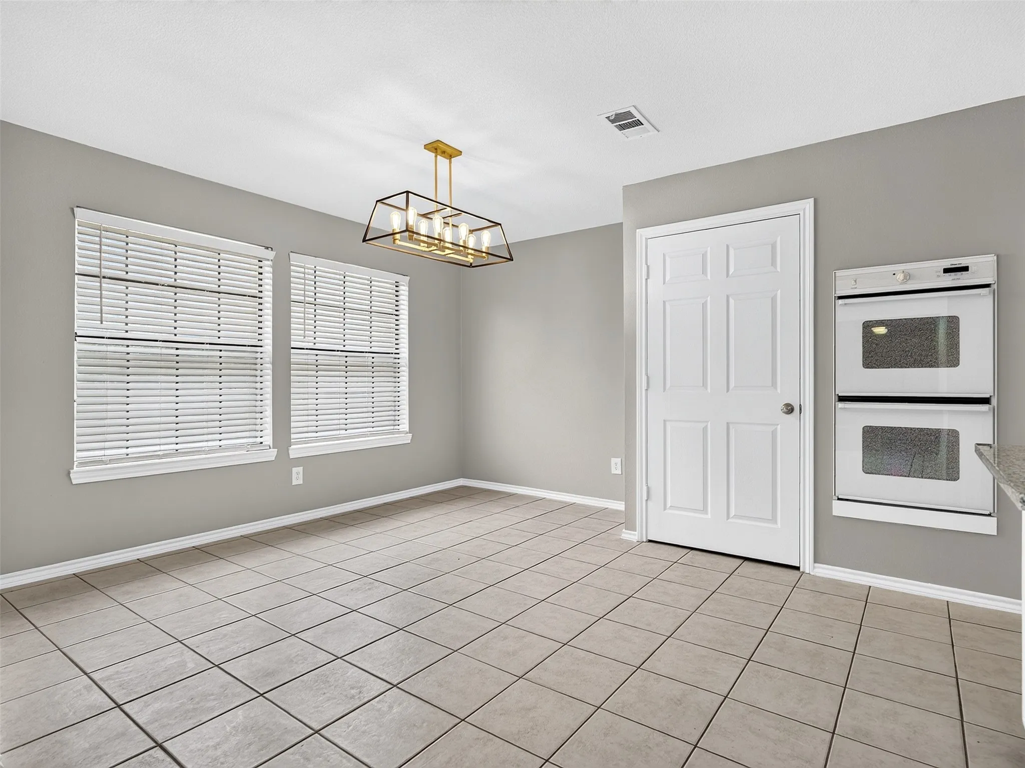 Single Family Residence For Sale in Denton County , 1104 Breezewood Drive, Lewisville, Texas 75077, 4 Bedroom, 3 Bathroom, 1 Garage spaces, 4,008 Sqft, built in 1997, Price $539,900, mls#21335523, Real Estate Agent in Lewisville, Homes For Sale in Denton county, Homes For Sale in Lewisville, Realtor in Lewisville Texas, Real Estate Brokerage Independent Realty Texas, Luminita Cordes Realtor