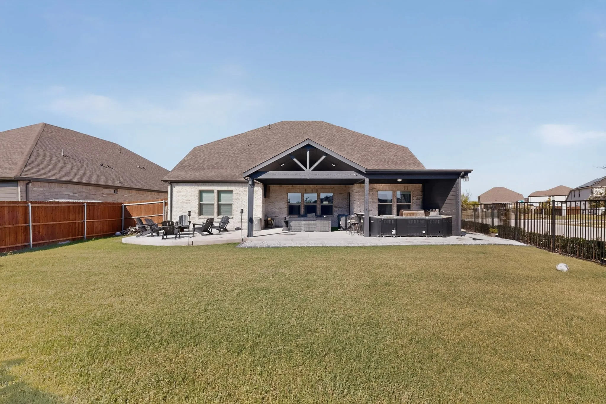 Single Family Residence For Sale in Collin County , 3817 Turpin Drive, Princeton, Texas 75071, 6 Bedroom, 4 Bathroom, 2 Garage spaces, 3,710 Sqft, built in 2024, mls#21347746, Real Estate Agent in Princeton, Homes For Sale in Collin county, Homes For Sale in Princeton, Realtor in Princeton Texas, Real Estate Brokerage Independent Realty Texas, Luminita Cordes Realtor