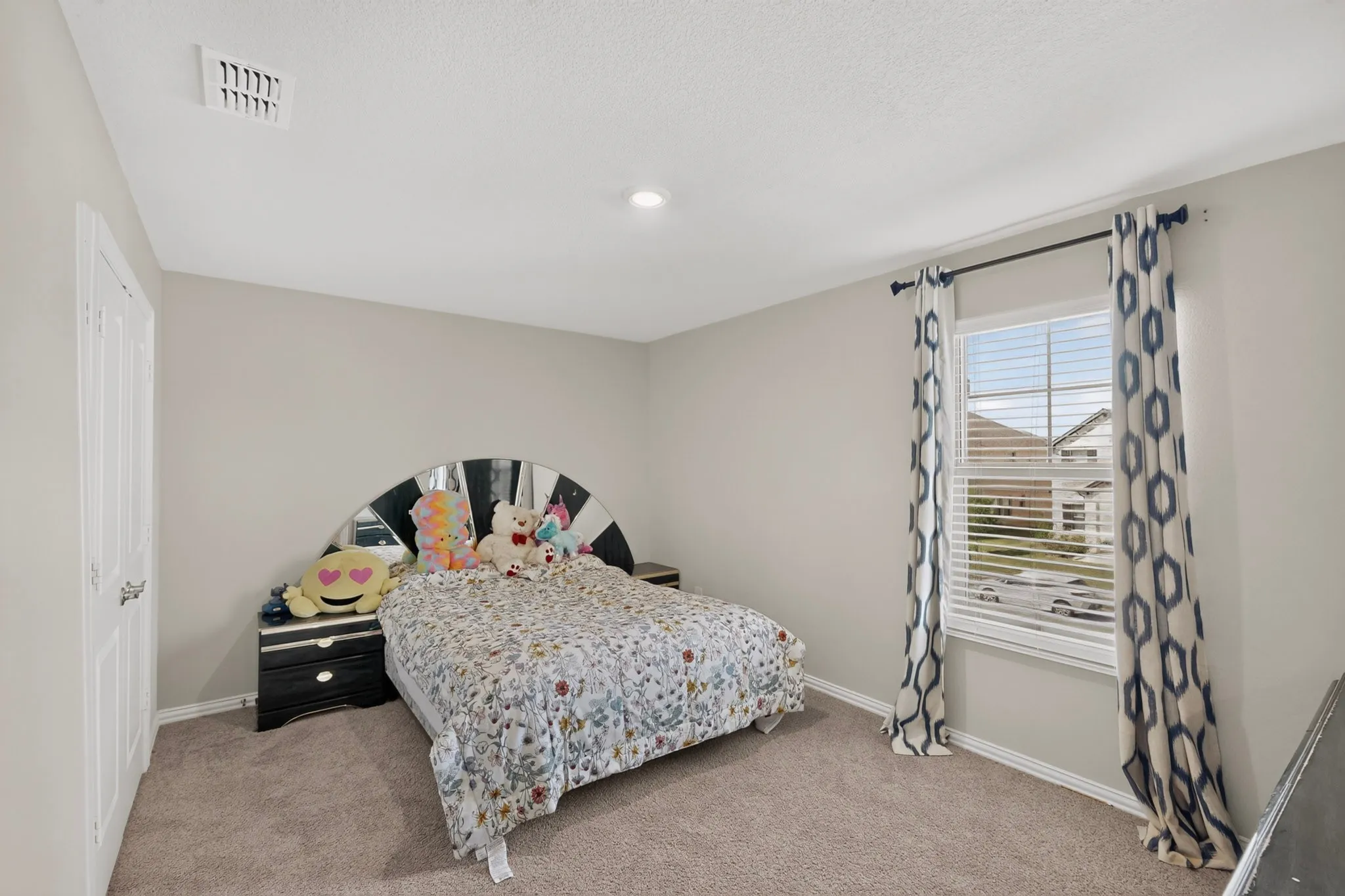 Single Family Residence For Sale in Collin County , 3817 Turpin Drive, Princeton, Texas 75071, 6 Bedroom, 4 Bathroom, 2 Garage spaces, 3,710 Sqft, built in 2024, mls#21347746, Real Estate Agent in Princeton, Homes For Sale in Collin county, Homes For Sale in Princeton, Realtor in Princeton Texas, Real Estate Brokerage Independent Realty Texas, Luminita Cordes Realtor