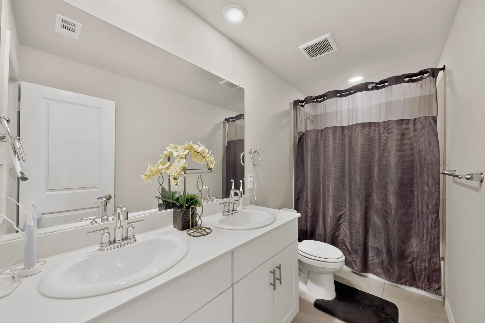 Single Family Residence For Sale in Collin County , 3817 Turpin Drive, Princeton, Texas 75071, 6 Bedroom, 4 Bathroom, 2 Garage spaces, 3,710 Sqft, built in 2024, mls#21347746, Real Estate Agent in Princeton, Homes For Sale in Collin county, Homes For Sale in Princeton, Realtor in Princeton Texas, Real Estate Brokerage Independent Realty Texas, Luminita Cordes Realtor