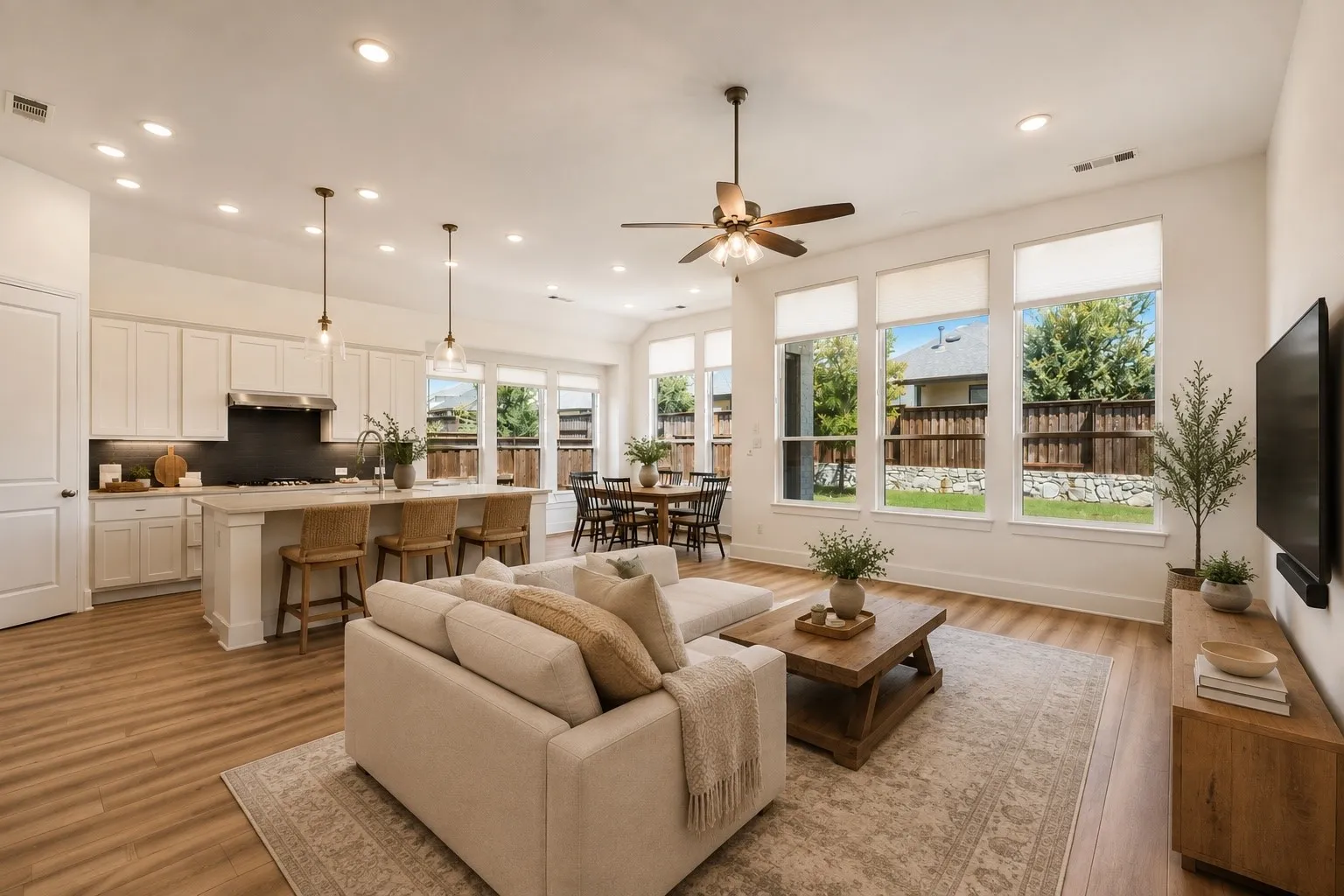 This image is virtually staged to show the rooms potential.