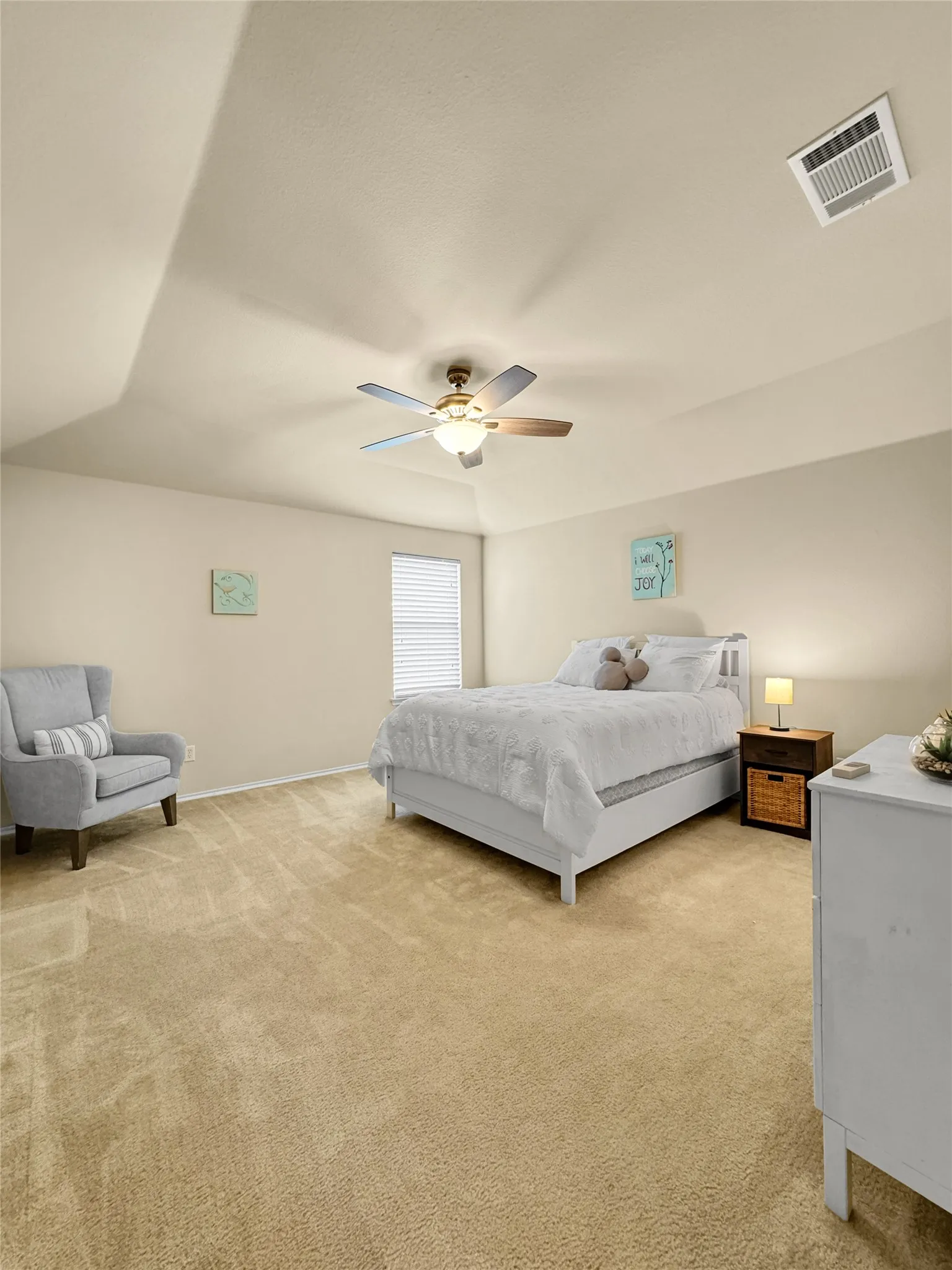 upstair bedroom
