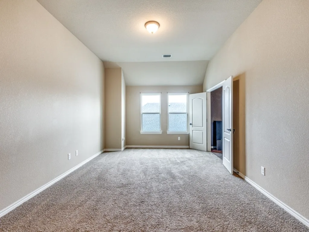 Single Family Residence For Rent in Denton County , 15100 Seventeen Lakes Boulevard, Fort Worth, Texas 76262, 4 Bedroom, 3 Bathroom, 2 Garage spaces, 3,190 Sqft, built in 2012, mls#21347763, Real Estate Agent in Fort Worth, Homes For Rent in Denton county, Homes For Rent in Fort Worth, Realtor in Fort Worth Texas, Real Estate Brokerage Independent Realty Texas, Luminita Cordes Realtor