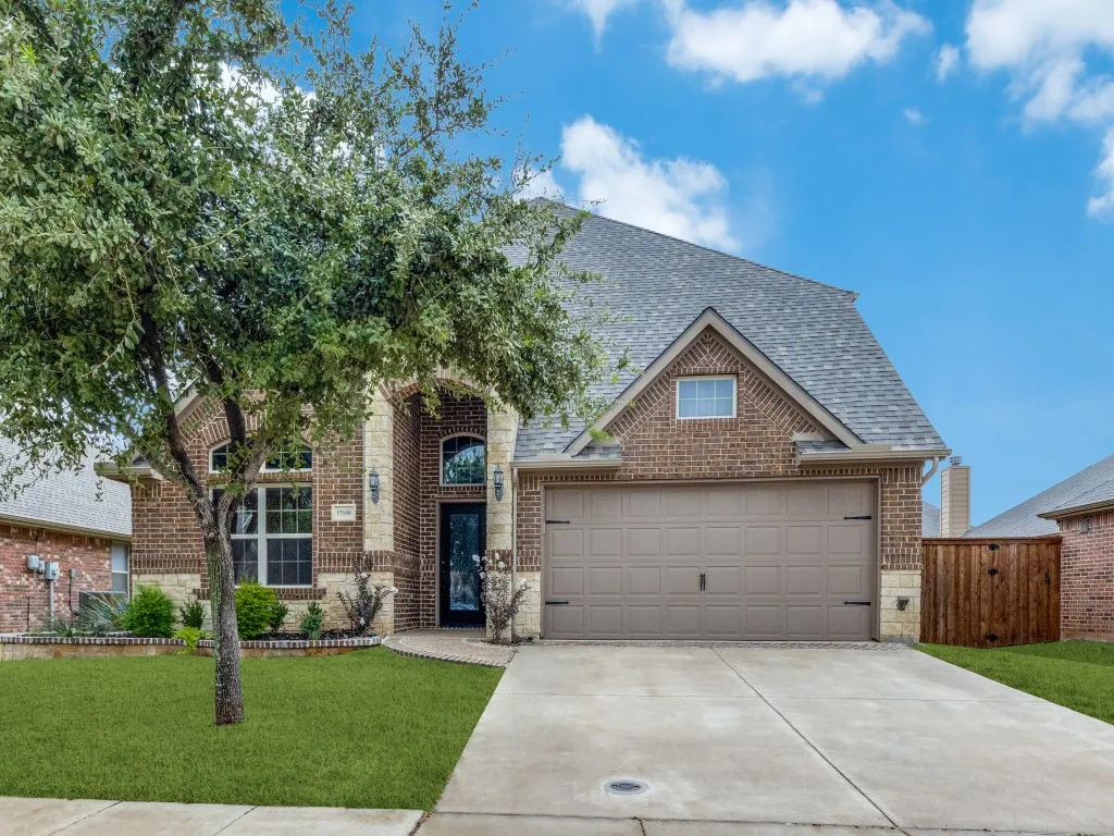 Single Family Residence For Rent in Denton County , 15100 Seventeen Lakes Boulevard, Fort Worth, Texas 76262, 4 Bedroom, 3 Bathroom, 2 Garage spaces, 3,190 Sqft, built in 2012, mls#21347763, Real Estate Agent in Fort Worth, Homes For Rent in Denton county, Homes For Rent in Fort Worth, Realtor in Fort Worth Texas, Real Estate Brokerage Independent Realty Texas, Luminita Cordes Realtor