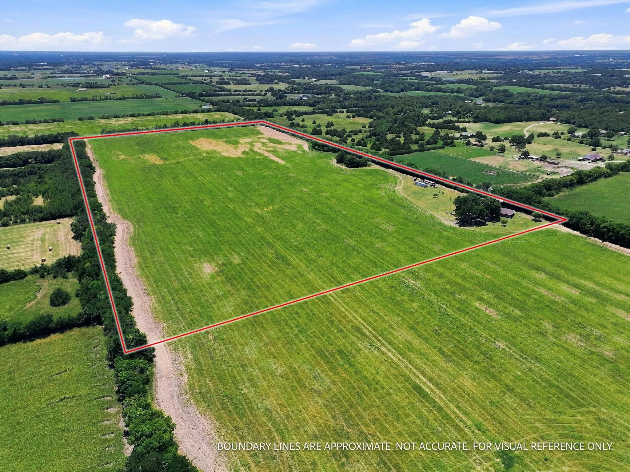 Farm For Sale in Collin County , 12097 Kyle Lane, Blue Ridge, Texas 75424, 2 Bedrooms, 2 Bathrooms, 1 Garage spaces, 1,335 Sqft, built in 1993, Price $1,150,000, mls#21344142, Real Estate Agent in Blue Ridge, Homes For Sale in Collin county, Homes For Sale in Blue Ridge, Realtor in Blue Ridge Texas, Real Estate Brokerage Independent Realty Texas, Luminita Cordes Realtor