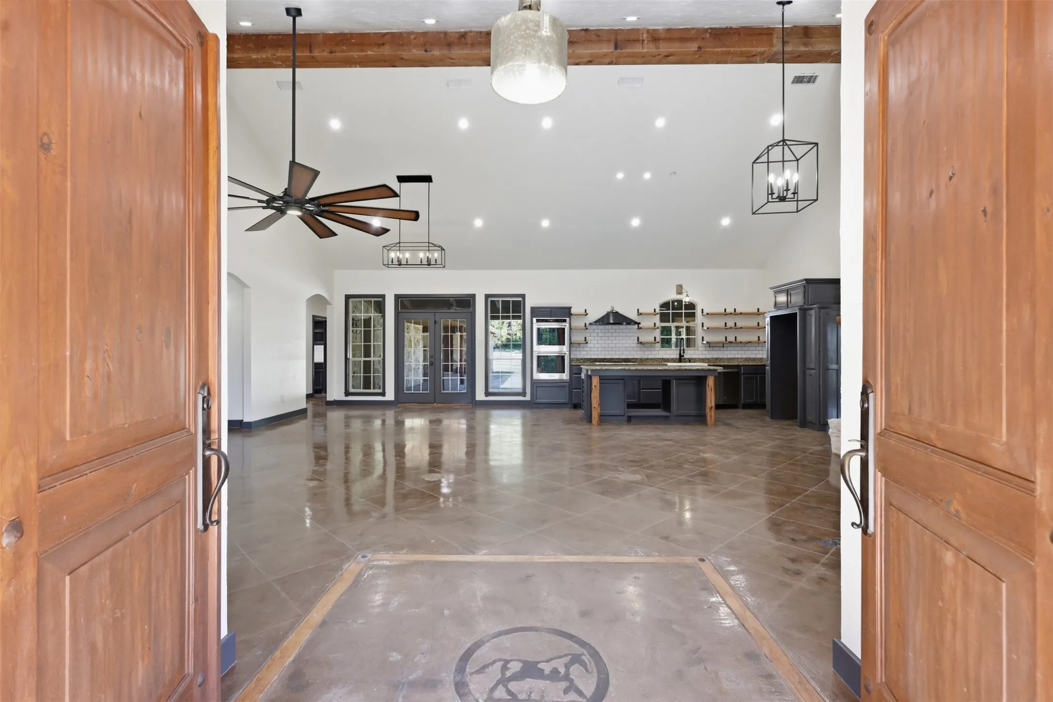 Single Family Residence For Sale in Parker County , 1070 S Reno Road, Reno, Texas 76082, 3 Bedroom, 3 Bathroom, 6 Garage spaces, 2,696 Sqft, built in 2005, mls#21344122, Real Estate Agent in Reno, Homes For Sale in Parker county, Homes For Sale in Reno, Realtor in Reno Texas, Real Estate Brokerage Independent Realty Texas, Luminita Cordes Realtor