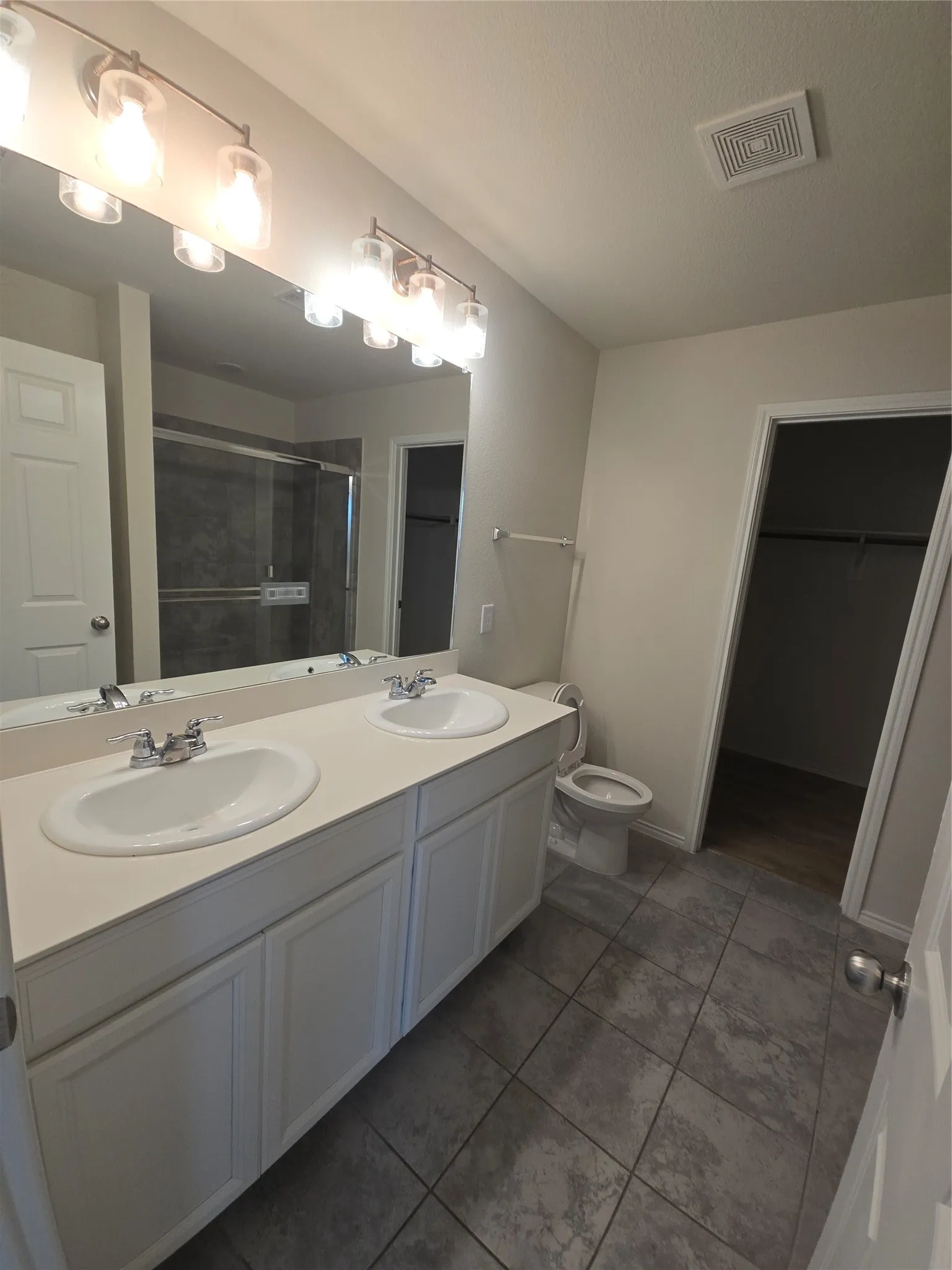 Single Family Residence For Rent in Kaufman County , 1431 Lumberton Drive, Forney, Texas 75126, 4 Bedroom, 3 Bathroom, 2 Garage spaces, 2,158 Sqft, built in 2021, mls#21347760, Real Estate Agent in Forney, Homes For Rent in Kaufman county, Homes For Rent in Forney, Realtor in Forney Texas, Real Estate Brokerage Independent Realty Texas, Luminita Cordes Realtor