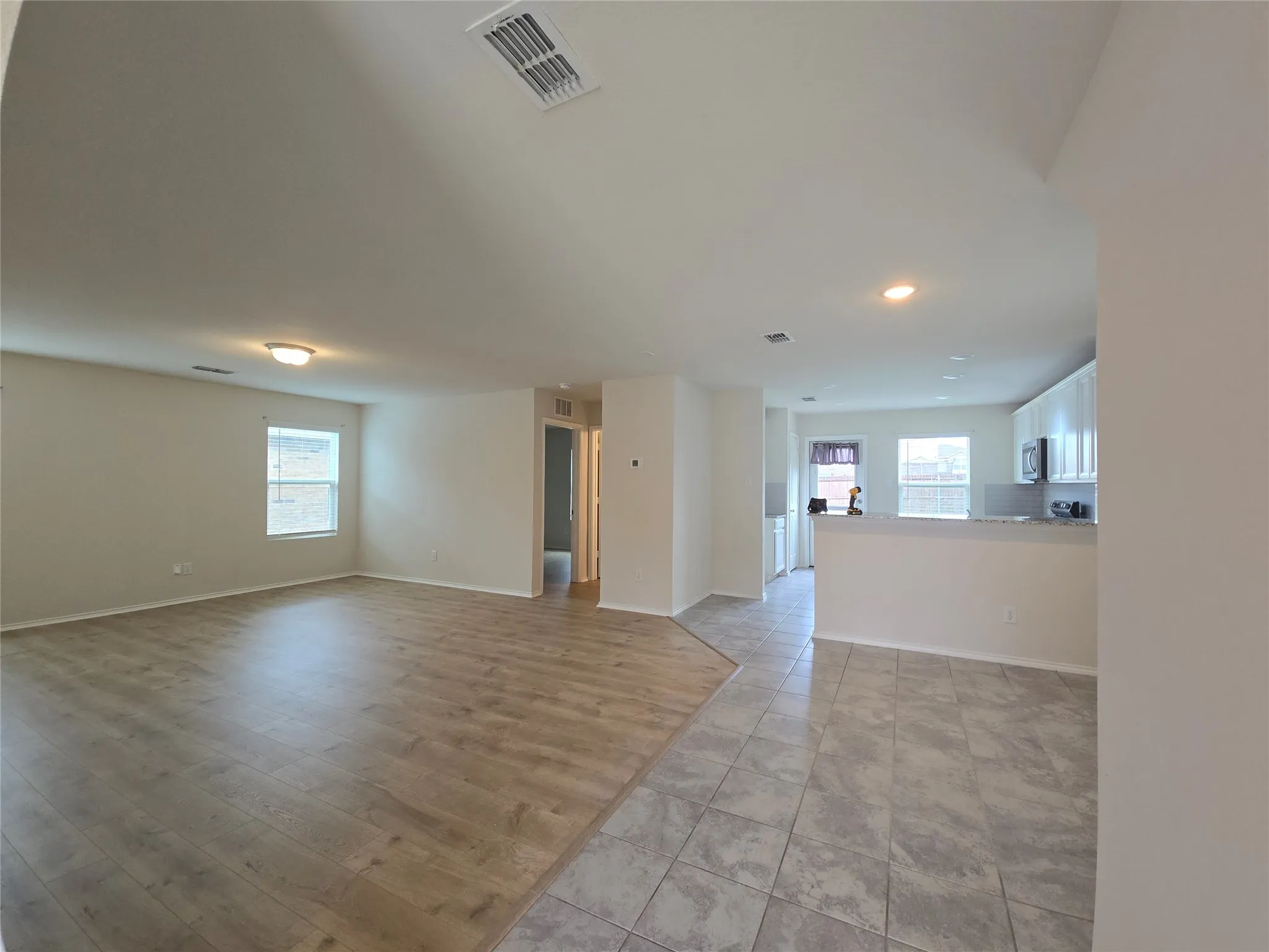 Single Family Residence For Rent in Kaufman County , 1431 Lumberton Drive, Forney, Texas 75126, 4 Bedroom, 3 Bathroom, 2 Garage spaces, 2,158 Sqft, built in 2021, mls#21347760, Real Estate Agent in Forney, Homes For Rent in Kaufman county, Homes For Rent in Forney, Realtor in Forney Texas, Real Estate Brokerage Independent Realty Texas, Luminita Cordes Realtor
