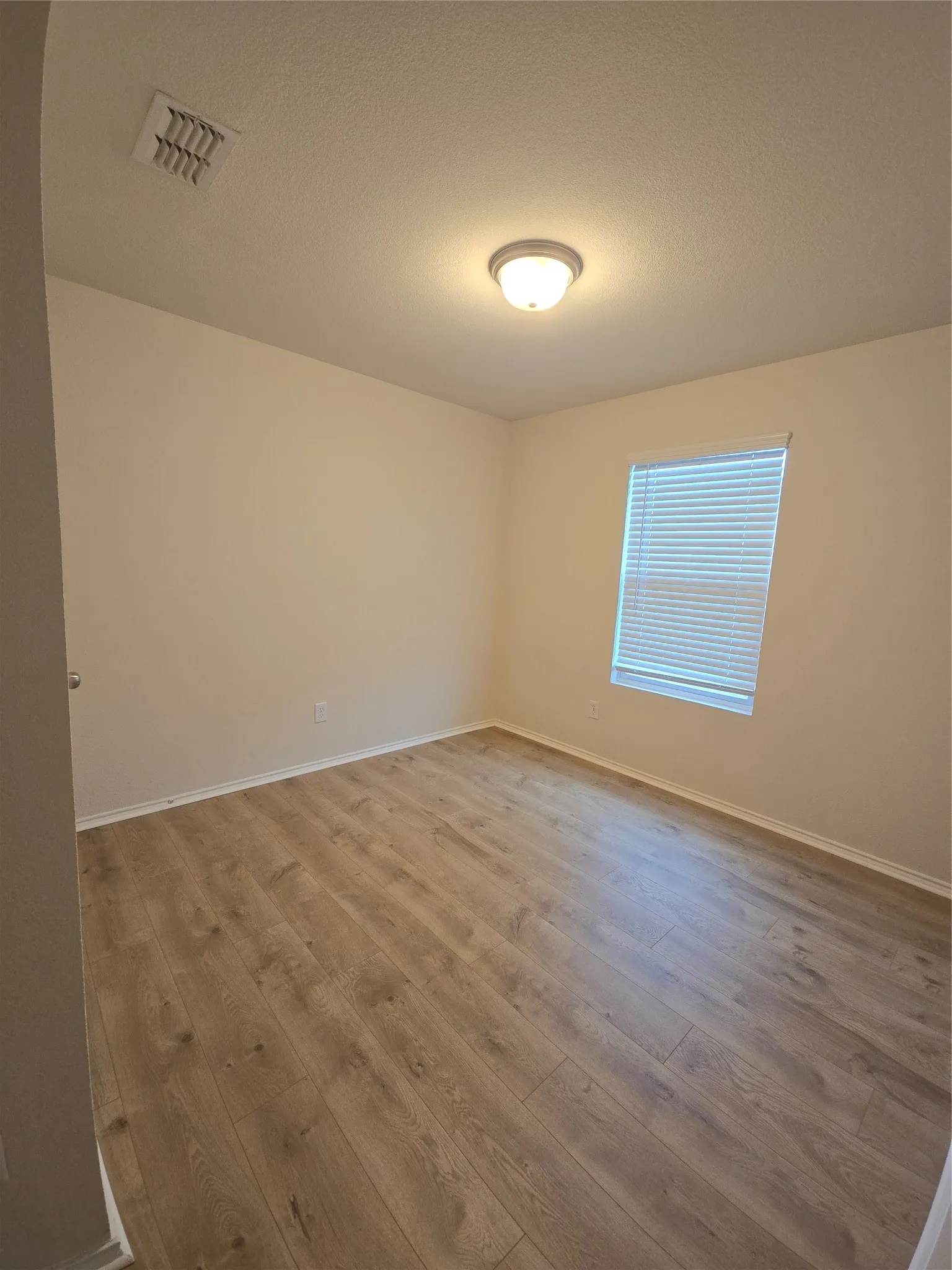 Single Family Residence For Rent in Kaufman County , 1431 Lumberton Drive, Forney, Texas 75126, 4 Bedroom, 3 Bathroom, 2 Garage spaces, 2,158 Sqft, built in 2021, mls#21347760, Real Estate Agent in Forney, Homes For Rent in Kaufman county, Homes For Rent in Forney, Realtor in Forney Texas, Real Estate Brokerage Independent Realty Texas, Luminita Cordes Realtor
