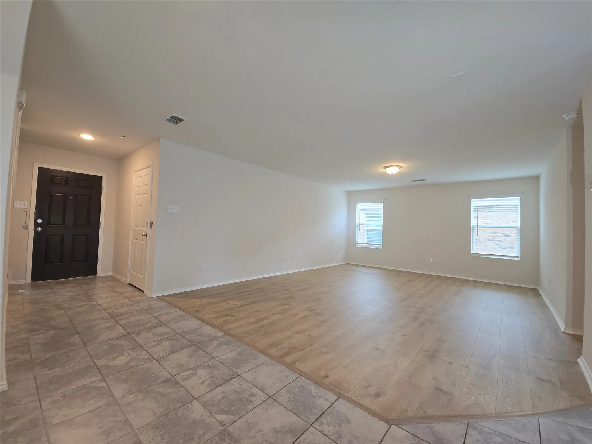 Single Family Residence For Rent in Kaufman County , 1431 Lumberton Drive, Forney, Texas 75126, 4 Bedroom, 3 Bathroom, 2 Garage spaces, 2,158 Sqft, built in 2021, mls#21347760, Real Estate Agent in Forney, Homes For Rent in Kaufman county, Homes For Rent in Forney, Realtor in Forney Texas, Real Estate Brokerage Independent Realty Texas, Luminita Cordes Realtor