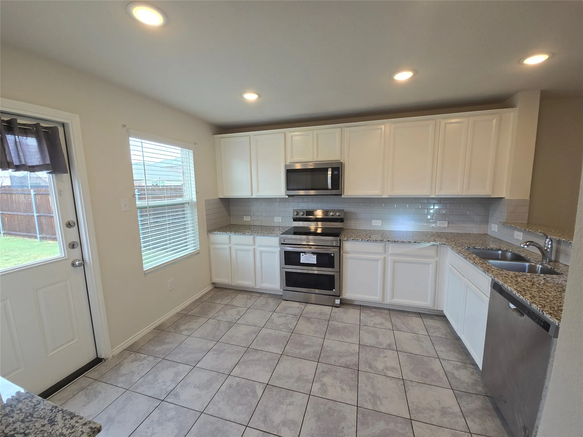 Single Family Residence For Rent in Kaufman County , 1431 Lumberton Drive, Forney, Texas 75126, 4 Bedroom, 3 Bathroom, 2 Garage spaces, 2,158 Sqft, built in 2021, mls#21347760, Real Estate Agent in Forney, Homes For Rent in Kaufman county, Homes For Rent in Forney, Realtor in Forney Texas, Real Estate Brokerage Independent Realty Texas, Luminita Cordes Realtor