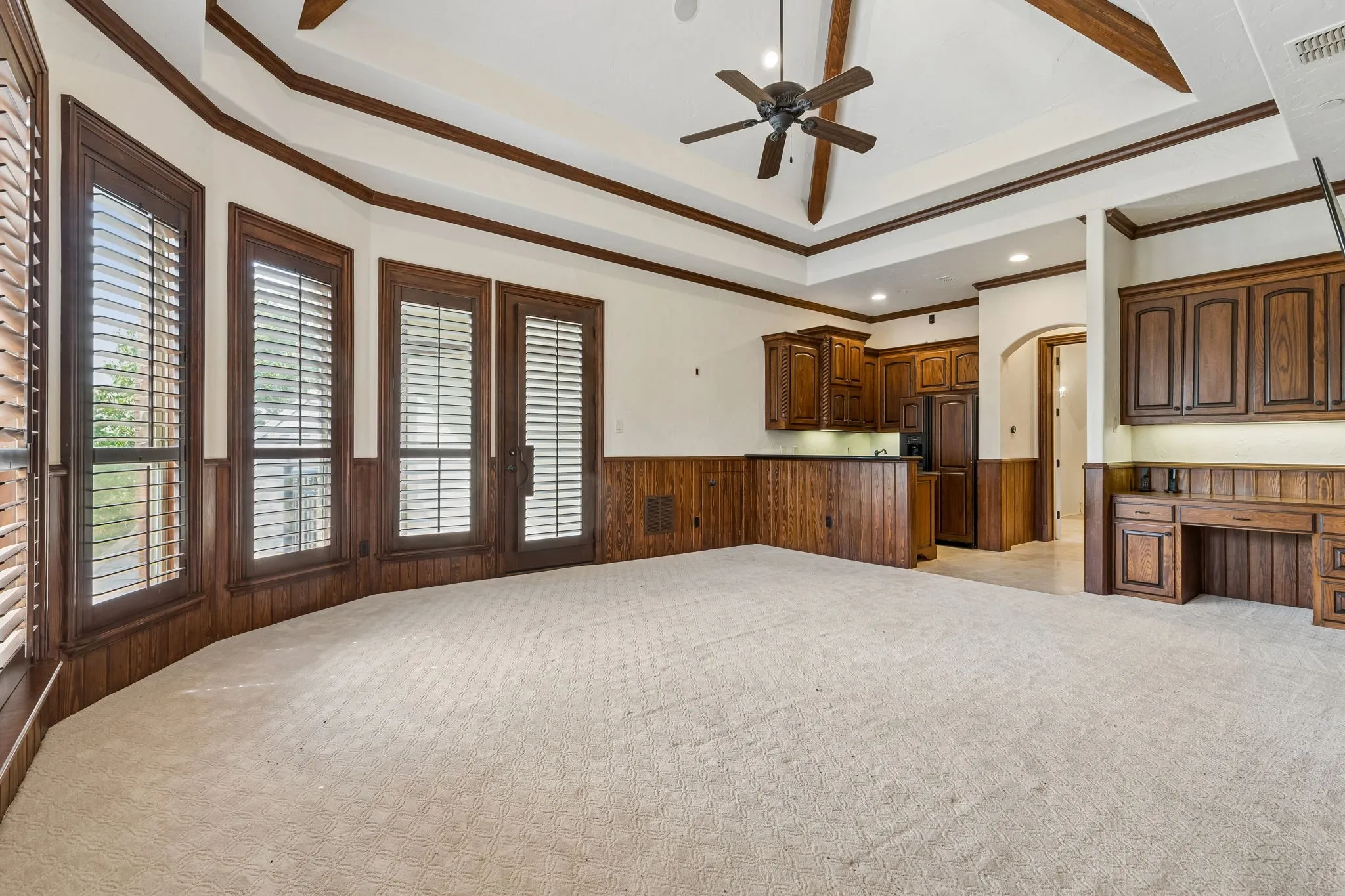 Single Family Residence For Sale in Tarrant County , 6900 King Charles Court, Colleyville, Texas 76034, 6 Bedroom, 8 Bathroom, 4 Garage spaces, 8,201 Sqft, built in 2006, mls#21281684, Real Estate Agent in Colleyville, Homes For Sale in Tarrant county, Homes For Sale in Colleyville, Realtor in Colleyville Texas, Real Estate Brokerage Independent Realty Texas, Luminita Cordes Realtor