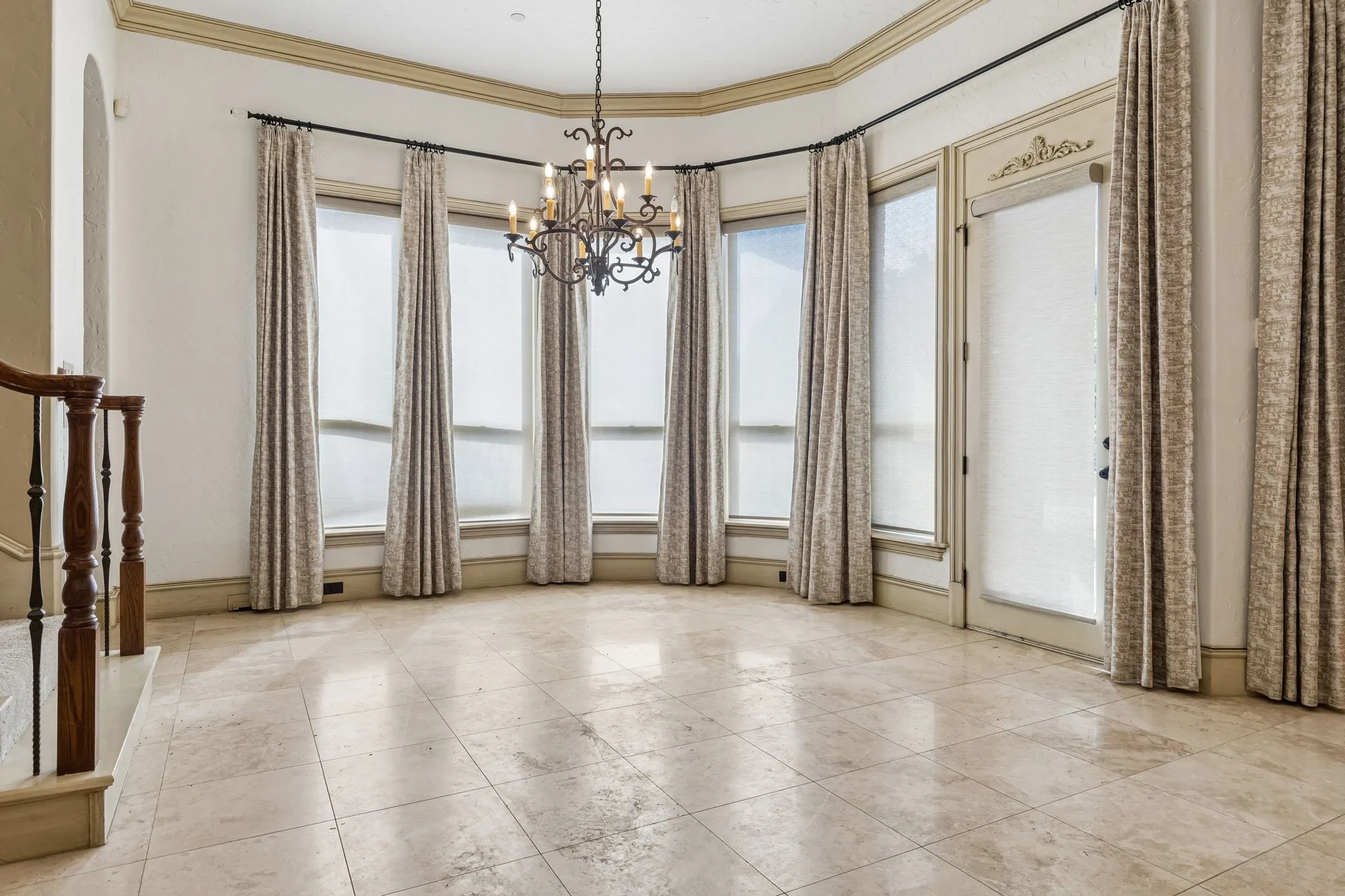 Single Family Residence For Sale in Tarrant County , 6900 King Charles Court, Colleyville, Texas 76034, 6 Bedroom, 8 Bathroom, 4 Garage spaces, 8,201 Sqft, built in 2006, mls#21281684, Real Estate Agent in Colleyville, Homes For Sale in Tarrant county, Homes For Sale in Colleyville, Realtor in Colleyville Texas, Real Estate Brokerage Independent Realty Texas, Luminita Cordes Realtor