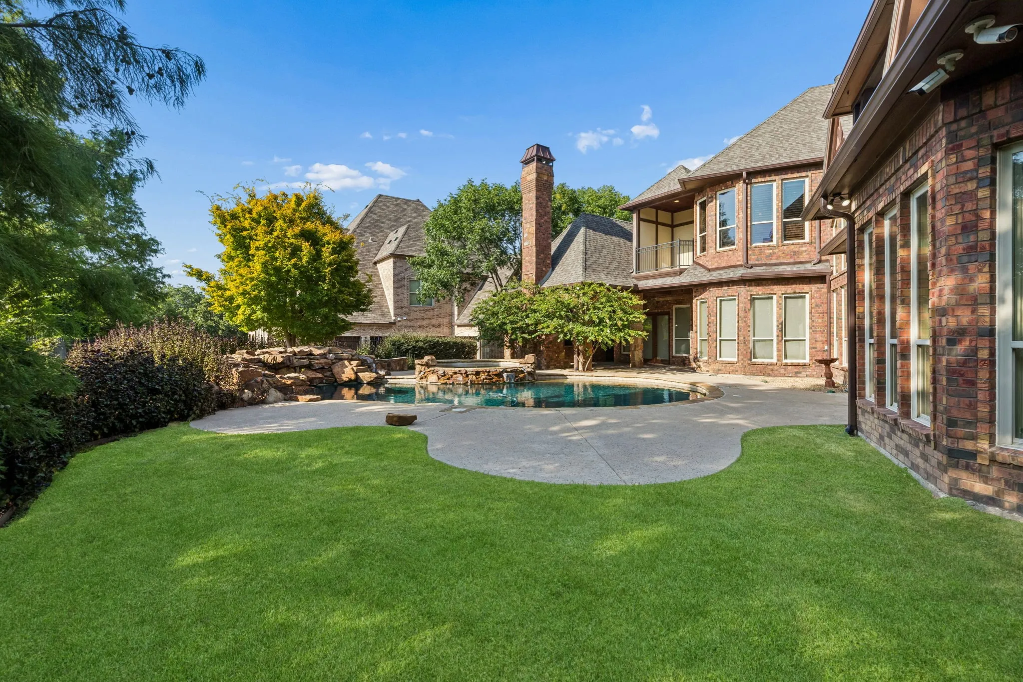 Single Family Residence For Sale in Tarrant County , 6900 King Charles Court, Colleyville, Texas 76034, 6 Bedroom, 8 Bathroom, 4 Garage spaces, 8,201 Sqft, built in 2006, mls#21281684, Real Estate Agent in Colleyville, Homes For Sale in Tarrant county, Homes For Sale in Colleyville, Realtor in Colleyville Texas, Real Estate Brokerage Independent Realty Texas, Luminita Cordes Realtor
