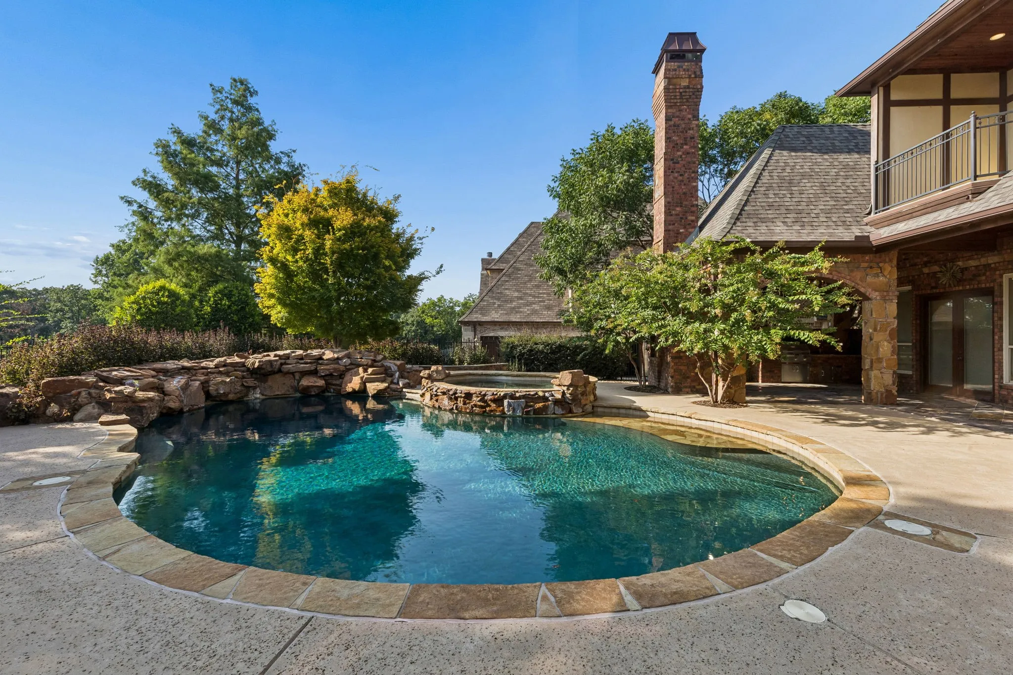 Single Family Residence For Sale in Tarrant County , 6900 King Charles Court, Colleyville, Texas 76034, 6 Bedroom, 8 Bathroom, 4 Garage spaces, 8,201 Sqft, built in 2006, mls#21281684, Real Estate Agent in Colleyville, Homes For Sale in Tarrant county, Homes For Sale in Colleyville, Realtor in Colleyville Texas, Real Estate Brokerage Independent Realty Texas, Luminita Cordes Realtor
