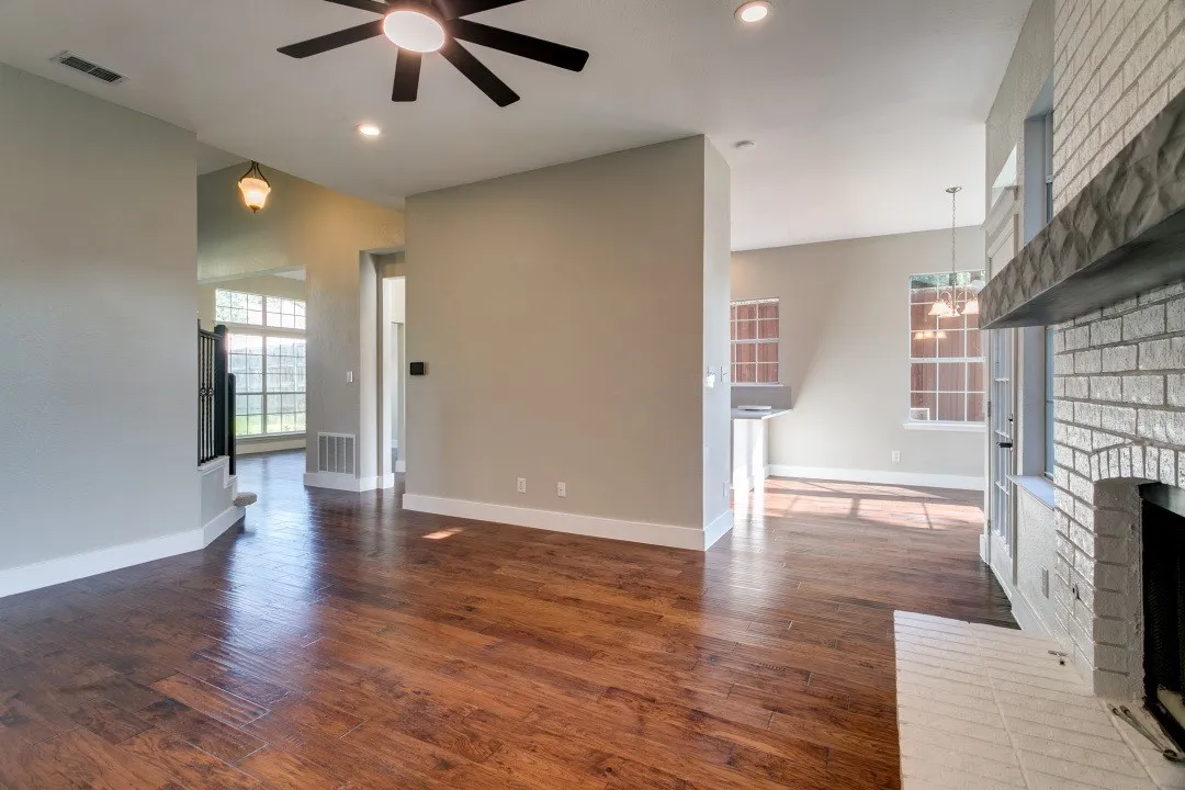 Single Family Residence For Sale in Dallas County , 450 Harris Street, Coppell, Texas 75019, 4 Bedroom, 3 Bathroom, 2 Garage spaces, 3,213 Sqft, built in 1990, mls#21335899, Real Estate Agent in Coppell, Homes For Sale in Dallas county, Homes For Sale in Coppell, Realtor in Coppell Texas, Real Estate Brokerage Independent Realty Texas, Luminita Cordes Realtor