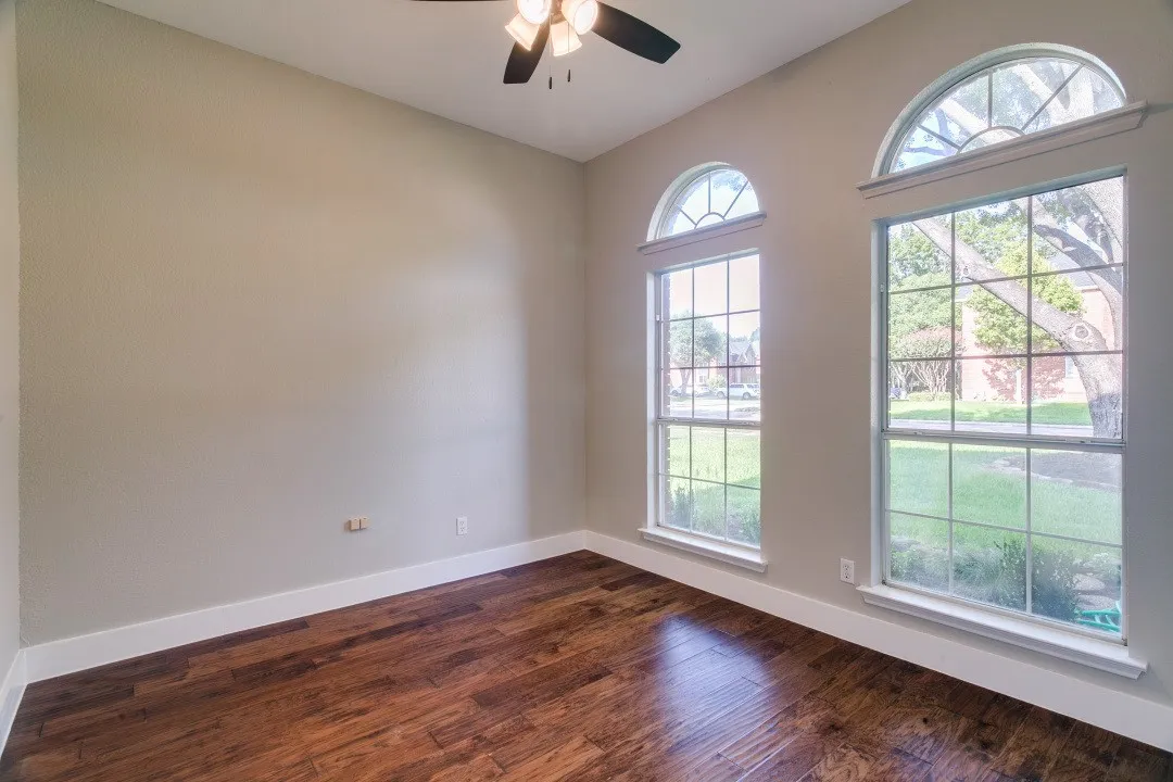 Single Family Residence For Sale in Dallas County , 450 Harris Street, Coppell, Texas 75019, 4 Bedroom, 3 Bathroom, 2 Garage spaces, 3,213 Sqft, built in 1990, mls#21335899, Real Estate Agent in Coppell, Homes For Sale in Dallas county, Homes For Sale in Coppell, Realtor in Coppell Texas, Real Estate Brokerage Independent Realty Texas, Luminita Cordes Realtor