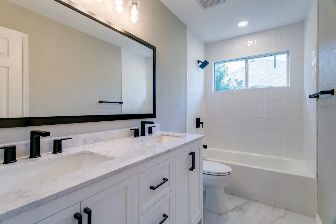 Single Family Residence For Sale in Dallas County , 450 Harris Street, Coppell, Texas 75019, 4 Bedroom, 3 Bathroom, 2 Garage spaces, 3,213 Sqft, built in 1990, mls#21335899, Real Estate Agent in Coppell, Homes For Sale in Dallas county, Homes For Sale in Coppell, Realtor in Coppell Texas, Real Estate Brokerage Independent Realty Texas, Luminita Cordes Realtor