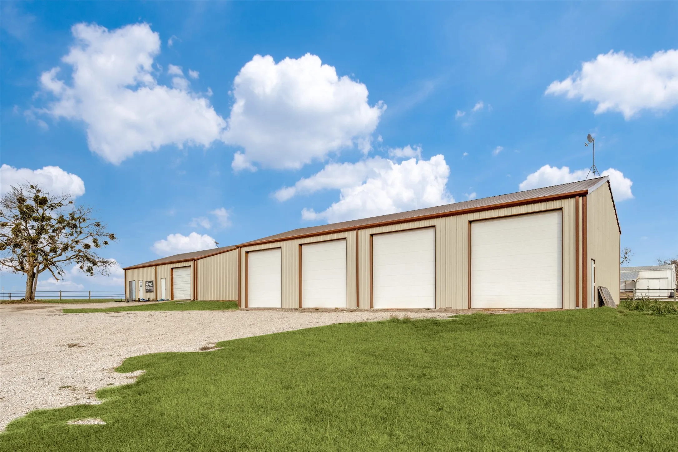 Improved Land For Sale in Collin County , 15602 State HWY 160, Blue Ridge, Texas 75424, 0, 0, Garage spaces, 0 Sqft, built in 2019, mls#21345568, Real Estate Agent in Blue Ridge, Homes For Sale in Collin county, Homes For Sale in Blue Ridge, Realtor in Blue Ridge Texas, Real Estate Brokerage Independent Realty Texas, Luminita Cordes Realtor