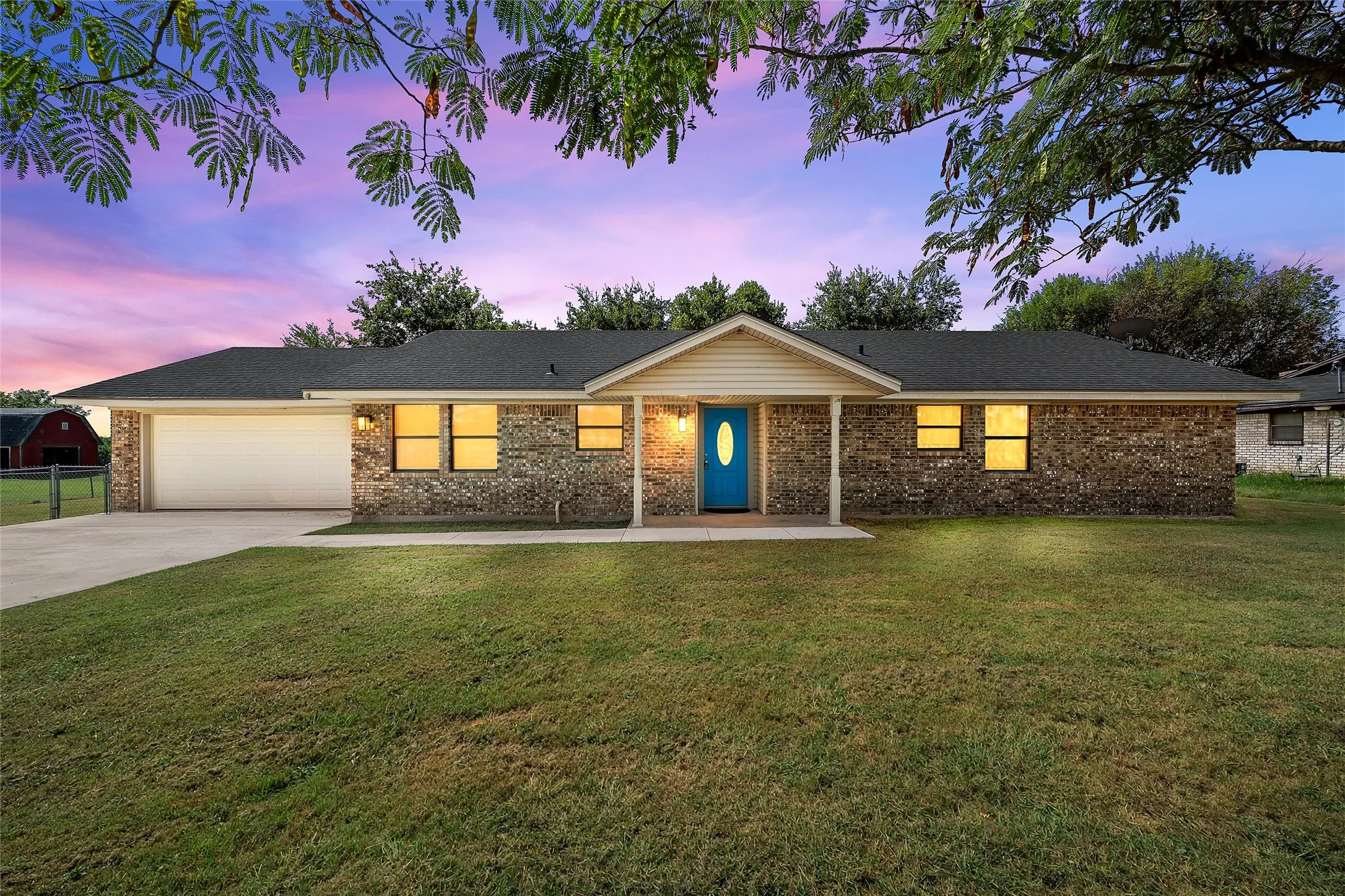 Single Family Residence For Sale in Mc Lennan County , 1006 Eagle Drive, Bruceville Eddy, Texas 76524, 3 Bedroom, 2 Bathroom, 2 Garage spaces, 1,580 Sqft, built in 1979, mls#21347010, Real Estate Agent in Bruceville Eddy, Homes For Sale in Mc Lennan county, Homes For Sale in Bruceville Eddy, Realtor in Bruceville Eddy Texas, Real Estate Brokerage Independent Realty Texas, Luminita Cordes Realtor
