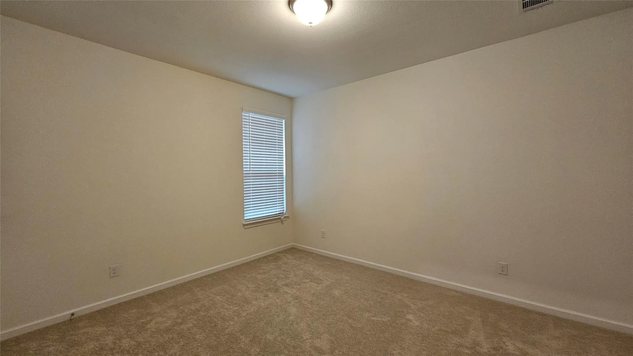 Single Family Residence For Rent in Denton County , 1215 Stagecoach Trail, Justin, Texas 76247, 5 Bedroom, 3 Bathroom, 2 Garage spaces, 2,786 Sqft, built in 2022, mls#21347732, Real Estate Agent in Justin, Homes For Rent in Denton county, Homes For Rent in Justin, Realtor in Justin Texas, Real Estate Brokerage Independent Realty Texas, Luminita Cordes Realtor
