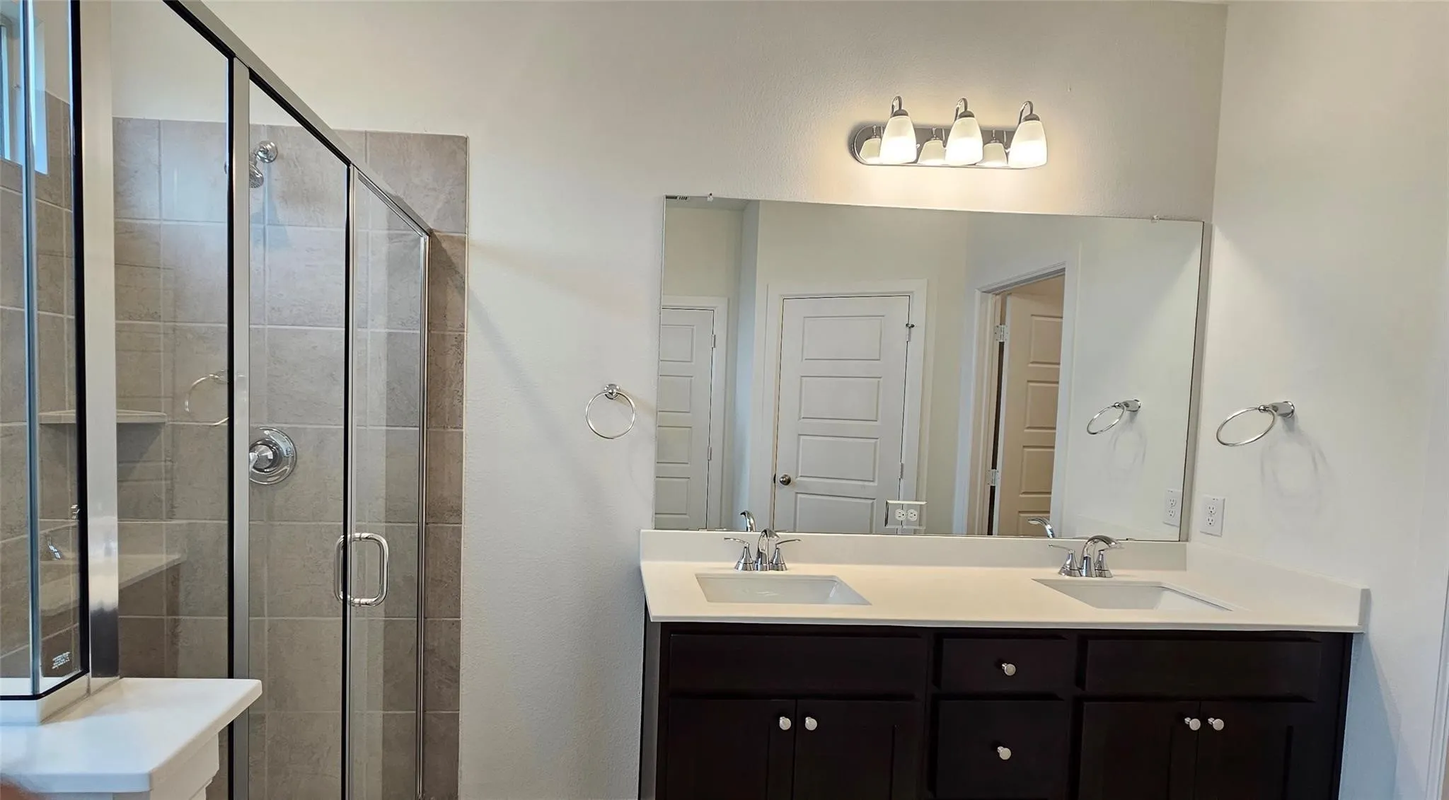 Single Family Residence For Rent in Denton County , 1215 Stagecoach Trail, Justin, Texas 76247, 5 Bedroom, 3 Bathroom, 2 Garage spaces, 2,786 Sqft, built in 2022, mls#21347732, Real Estate Agent in Justin, Homes For Rent in Denton county, Homes For Rent in Justin, Realtor in Justin Texas, Real Estate Brokerage Independent Realty Texas, Luminita Cordes Realtor