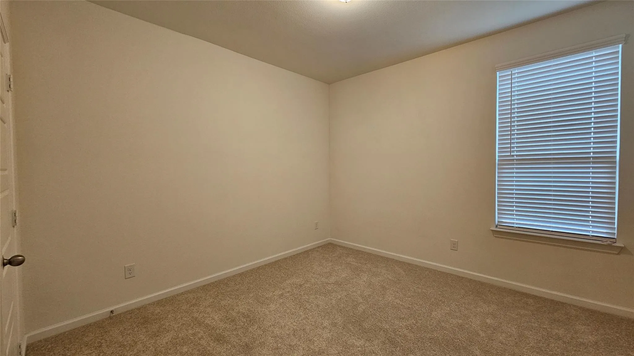 Single Family Residence For Rent in Denton County , 1215 Stagecoach Trail, Justin, Texas 76247, 5 Bedroom, 3 Bathroom, 2 Garage spaces, 2,786 Sqft, built in 2022, mls#21347732, Real Estate Agent in Justin, Homes For Rent in Denton county, Homes For Rent in Justin, Realtor in Justin Texas, Real Estate Brokerage Independent Realty Texas, Luminita Cordes Realtor