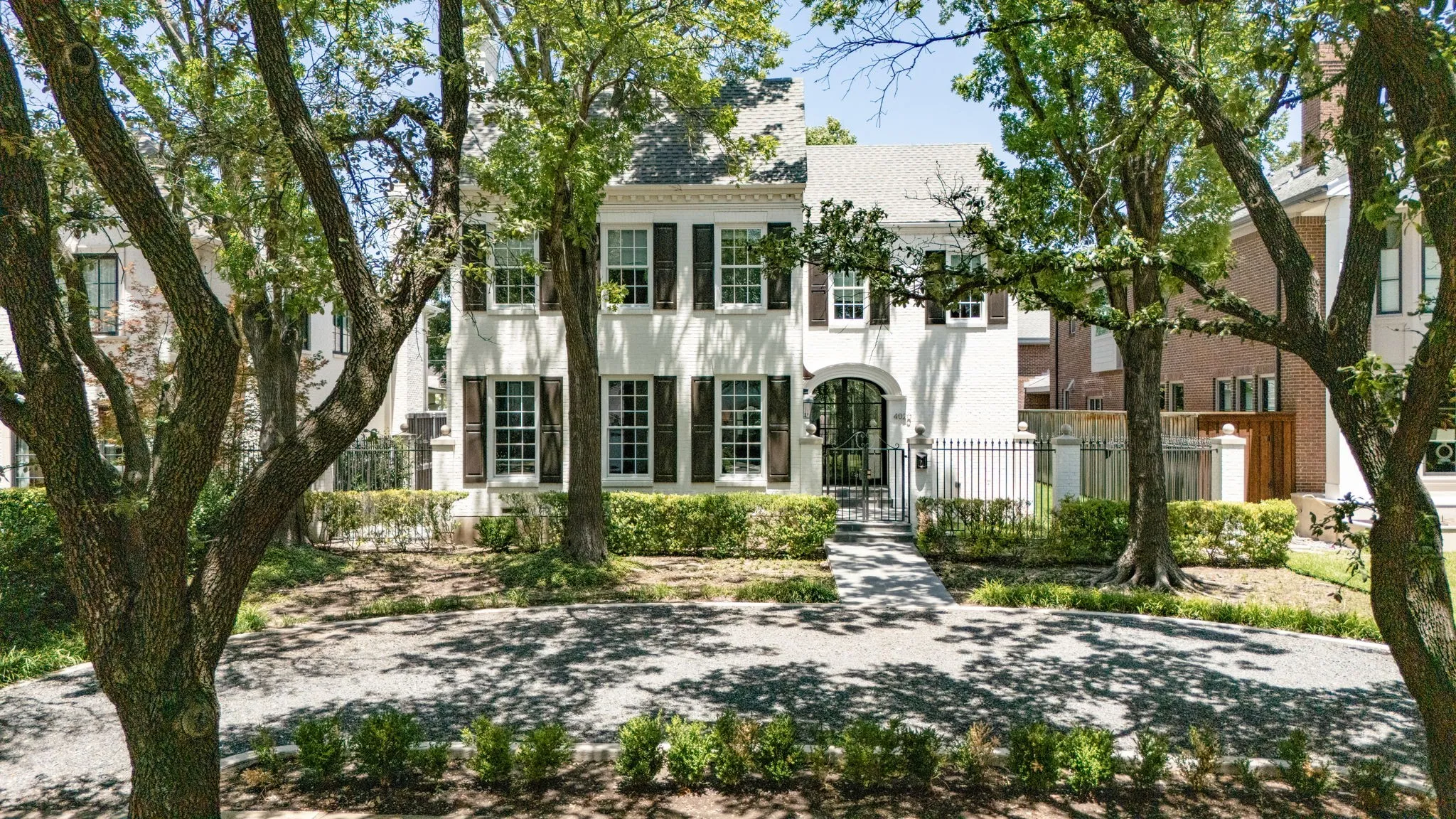 Single Family Residence For Sale in Dallas County , 4020 Mcfarlin Boulevard, University Park, Texas 75205, 5 Bedroom, 6 Bathroom, 2 Garage spaces, 4,708 Sqft, built in 1987, mls#21347747, Real Estate Agent in University Park, Homes For Sale in Dallas county, Homes For Sale in University Park, Realtor in University Park Texas, Real Estate Brokerage Independent Realty Texas, Luminita Cordes Realtor