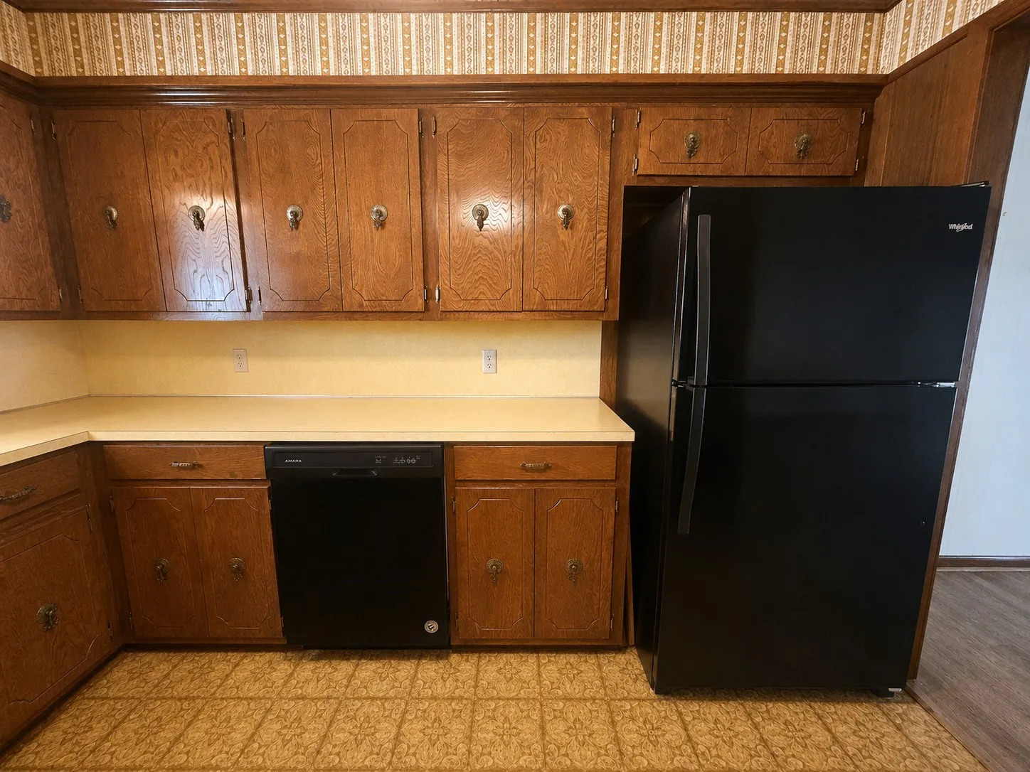 Single Family Residence For Sale in Mills County , 1810 Peach, Goldthwaite, Texas 76844, 3 Bedroom, 2 Bathroom, 1 Garage spaces, 1,334 Sqft, built in 1975, mls#21344988, Real Estate Agent in Goldthwaite, Homes For Sale in Mills county, Homes For Sale in Goldthwaite, Realtor in Goldthwaite Texas, Real Estate Brokerage Independent Realty Texas, Luminita Cordes Realtor