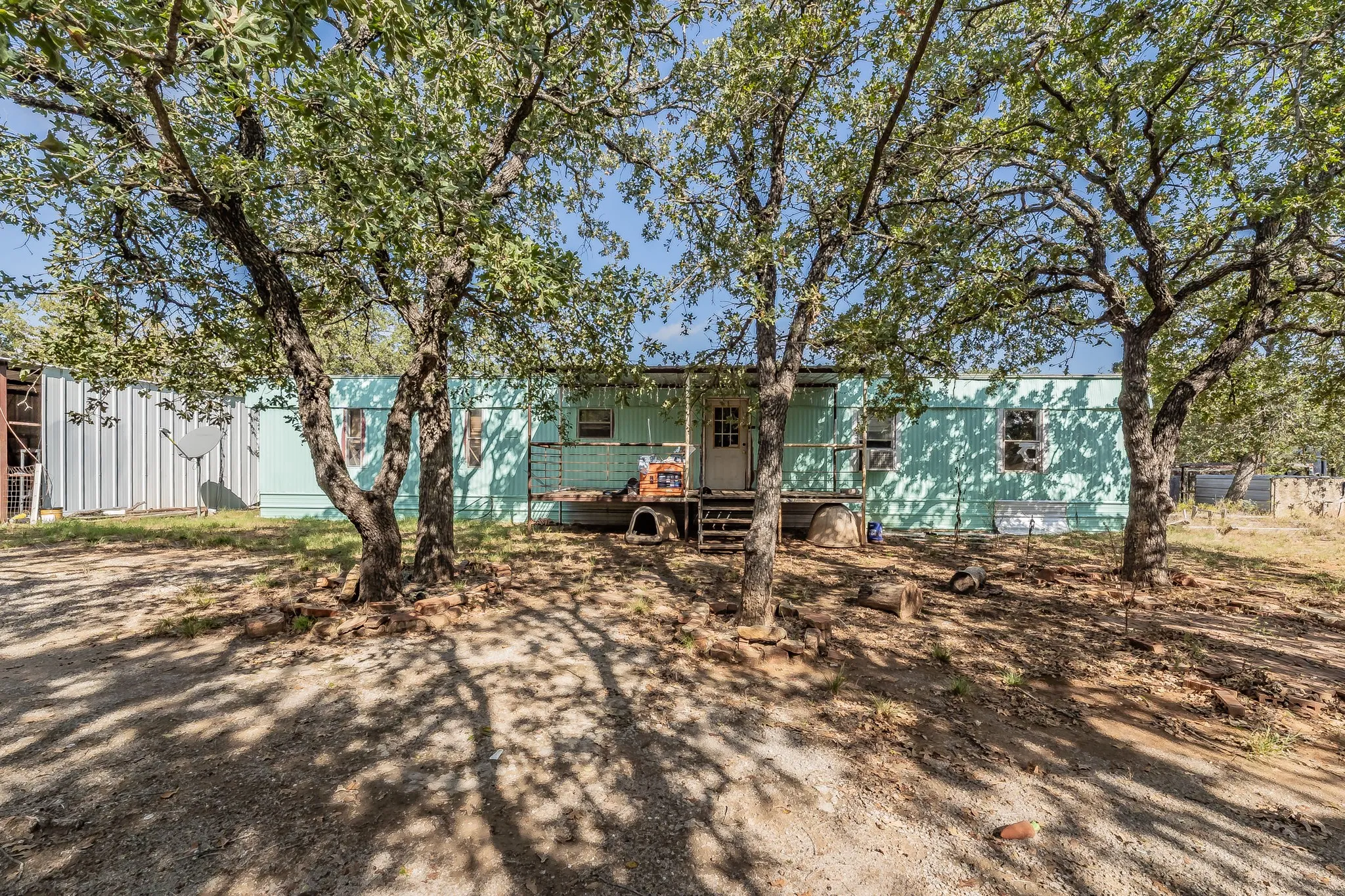 Single Family Residence For Sale in Parker County , 417 Wood River Road, Millsap, Texas 76066, 2 Bedroom, 2 Bathroom, Garage spaces, 1,050 Sqft, built in 0, mls#21347806, Real Estate Agent in Millsap, Homes For Sale in Parker county, Homes For Sale in Millsap, Realtor in Millsap Texas, Real Estate Brokerage Independent Realty Texas, Luminita Cordes Realtor