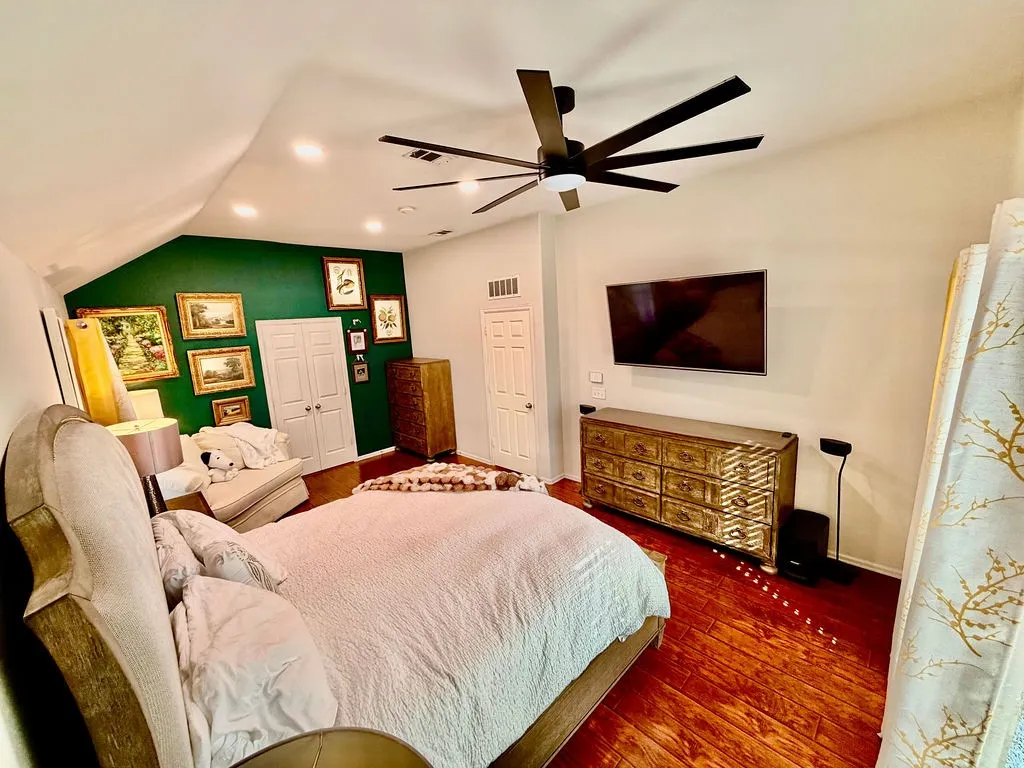 Primary bedroom