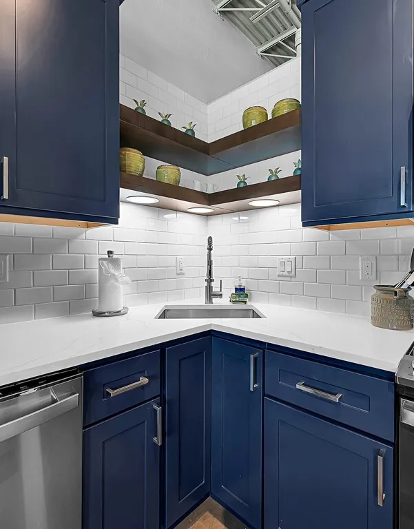 Condominium For Sale in Mc Lennan County , 219 S 4th Street 505, Waco, Texas 76701, 1 Bedroom, 1 Bathroom, Garage spaces, 813 Sqft, built in 1913, mls#21346600, Real Estate Agent in Waco, Homes For Sale in Mc Lennan county, Homes For Sale in Waco, Realtor in Waco Texas, Real Estate Brokerage Independent Realty Texas, Luminita Cordes Realtor
