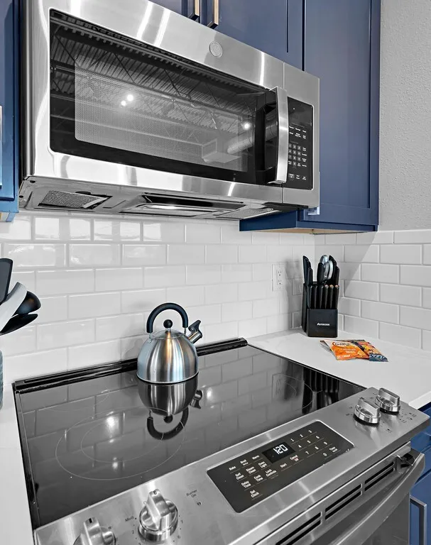 Condominium For Sale in Mc Lennan County , 219 S 4th Street 505, Waco, Texas 76701, 1 Bedroom, 1 Bathroom, Garage spaces, 813 Sqft, built in 1913, mls#21346600, Real Estate Agent in Waco, Homes For Sale in Mc Lennan county, Homes For Sale in Waco, Realtor in Waco Texas, Real Estate Brokerage Independent Realty Texas, Luminita Cordes Realtor