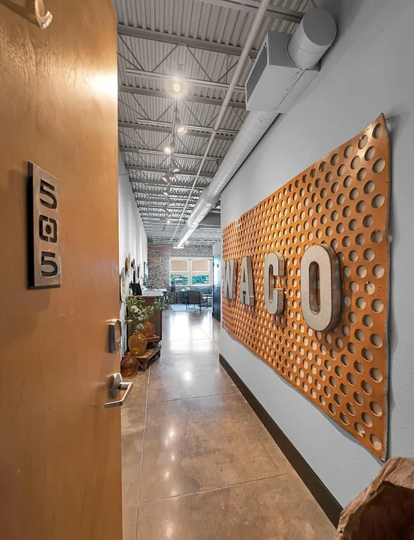 Condominium For Sale in Mc Lennan County , 219 S 4th Street 505, Waco, Texas 76701, 1 Bedroom, 1 Bathroom, Garage spaces, 813 Sqft, built in 1913, mls#21346600, Real Estate Agent in Waco, Homes For Sale in Mc Lennan county, Homes For Sale in Waco, Realtor in Waco Texas, Real Estate Brokerage Independent Realty Texas, Luminita Cordes Realtor