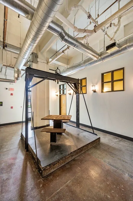 Condominium For Sale in Mc Lennan County , 219 S 4th Street 505, Waco, Texas 76701, 1 Bedroom, 1 Bathroom, Garage spaces, 813 Sqft, built in 1913, mls#21346600, Real Estate Agent in Waco, Homes For Sale in Mc Lennan county, Homes For Sale in Waco, Realtor in Waco Texas, Real Estate Brokerage Independent Realty Texas, Luminita Cordes Realtor
