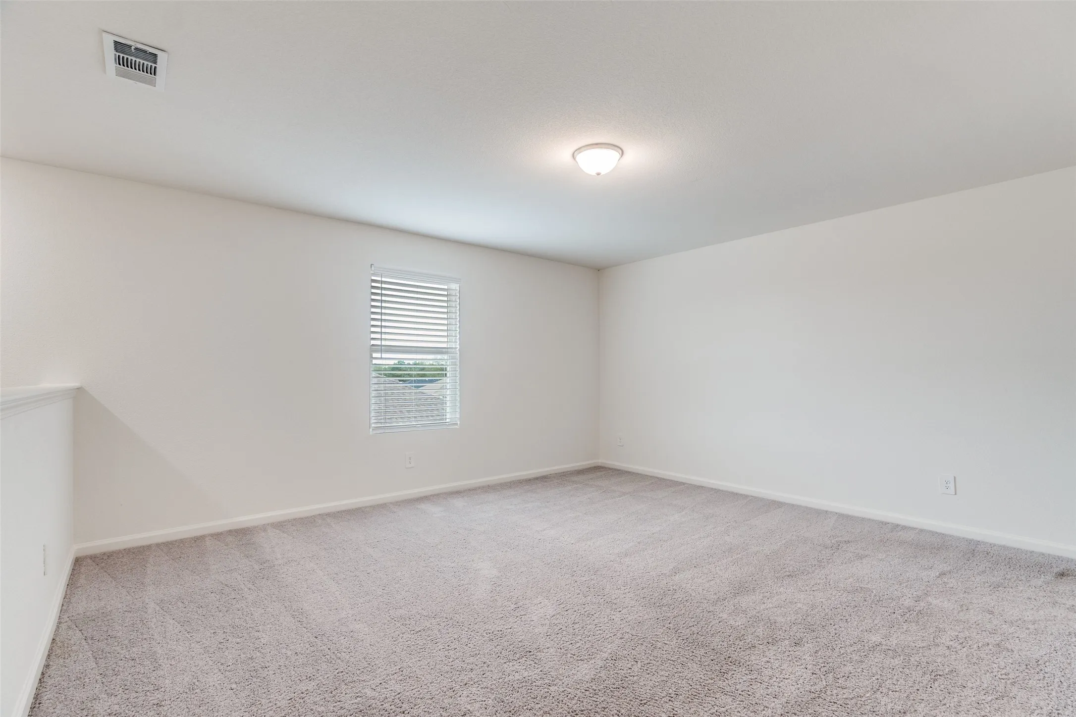 Single Family Residence For Rent in Ellis County , 2621 Sagebrush Drive, Glenn Heights, Texas 75154, 5 Bedroom, 3 Bathroom, 2 Garage spaces, 2,722 Sqft, built in 2022, mls#21347771, Real Estate Agent in Glenn Heights, Homes For Rent in Ellis county, Homes For Rent in Glenn Heights, Realtor in Glenn Heights Texas, Real Estate Brokerage Independent Realty Texas, Luminita Cordes Realtor