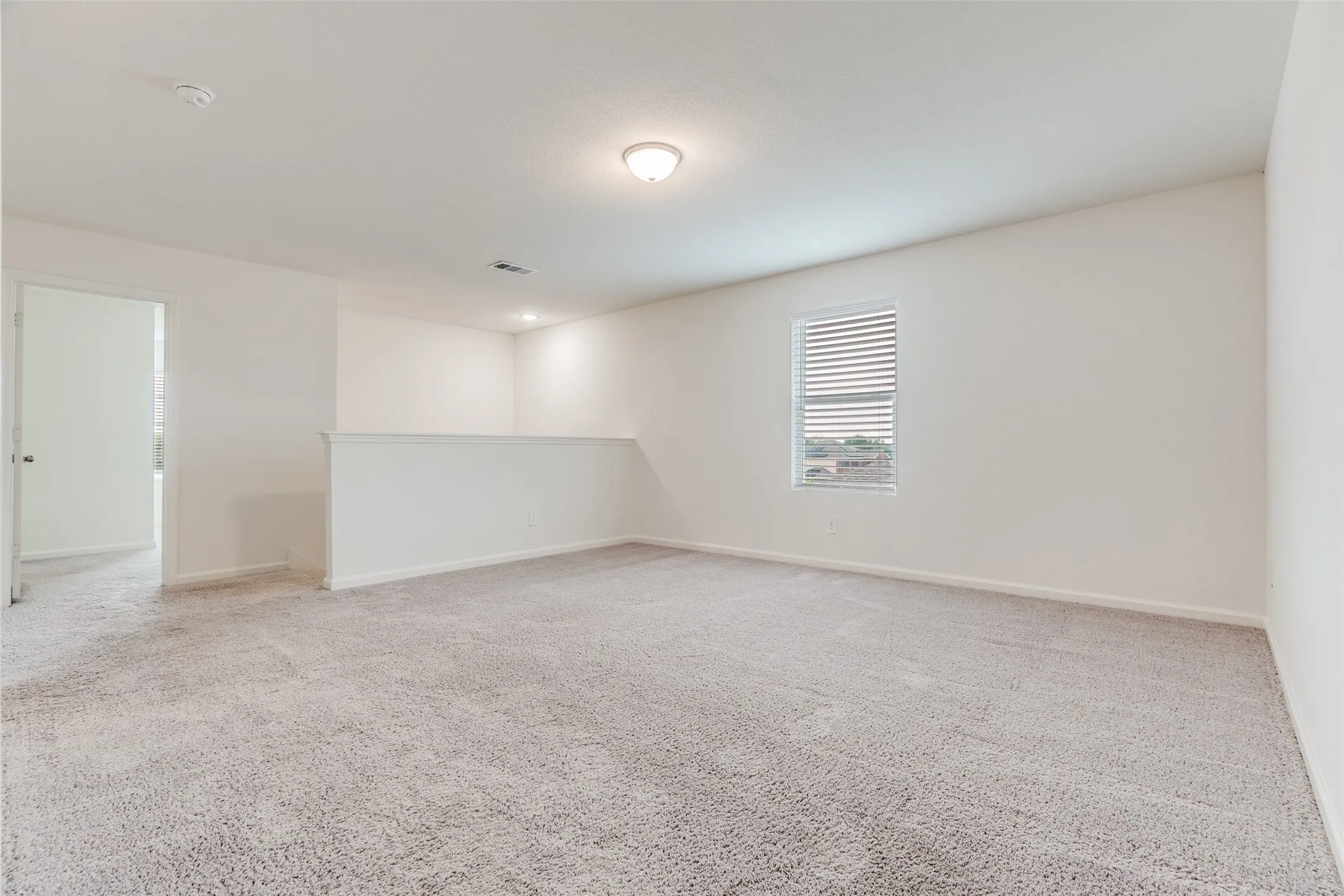 Single Family Residence For Rent in Ellis County , 2621 Sagebrush Drive, Glenn Heights, Texas 75154, 5 Bedroom, 3 Bathroom, 2 Garage spaces, 2,722 Sqft, built in 2022, mls#21347771, Real Estate Agent in Glenn Heights, Homes For Rent in Ellis county, Homes For Rent in Glenn Heights, Realtor in Glenn Heights Texas, Real Estate Brokerage Independent Realty Texas, Luminita Cordes Realtor