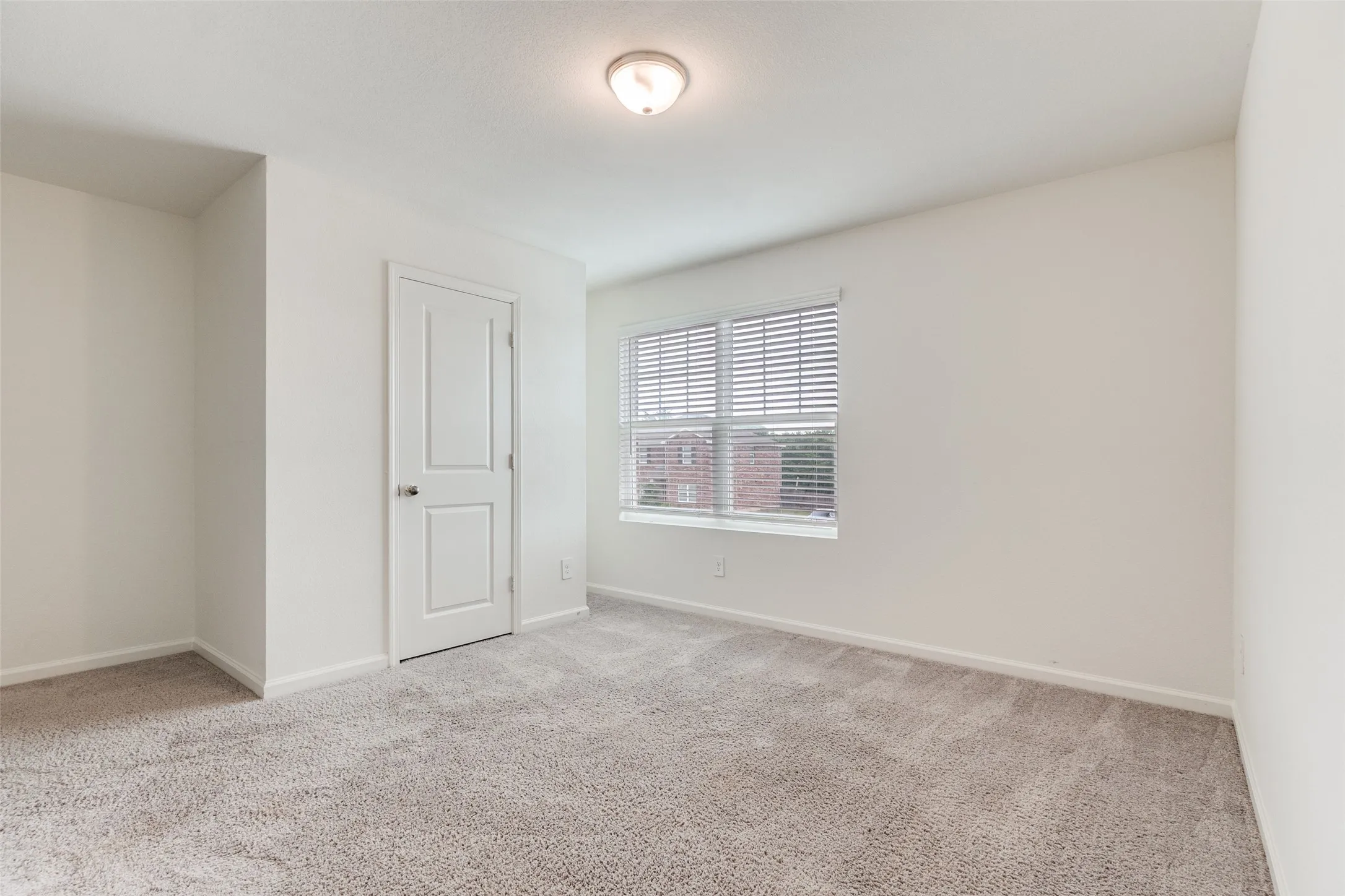 Single Family Residence For Rent in Ellis County , 2621 Sagebrush Drive, Glenn Heights, Texas 75154, 5 Bedroom, 3 Bathroom, 2 Garage spaces, 2,722 Sqft, built in 2022, mls#21347771, Real Estate Agent in Glenn Heights, Homes For Rent in Ellis county, Homes For Rent in Glenn Heights, Realtor in Glenn Heights Texas, Real Estate Brokerage Independent Realty Texas, Luminita Cordes Realtor