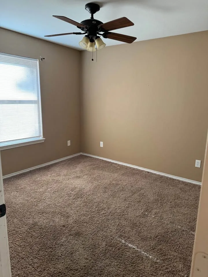 140 Bell St-Bedroom 1