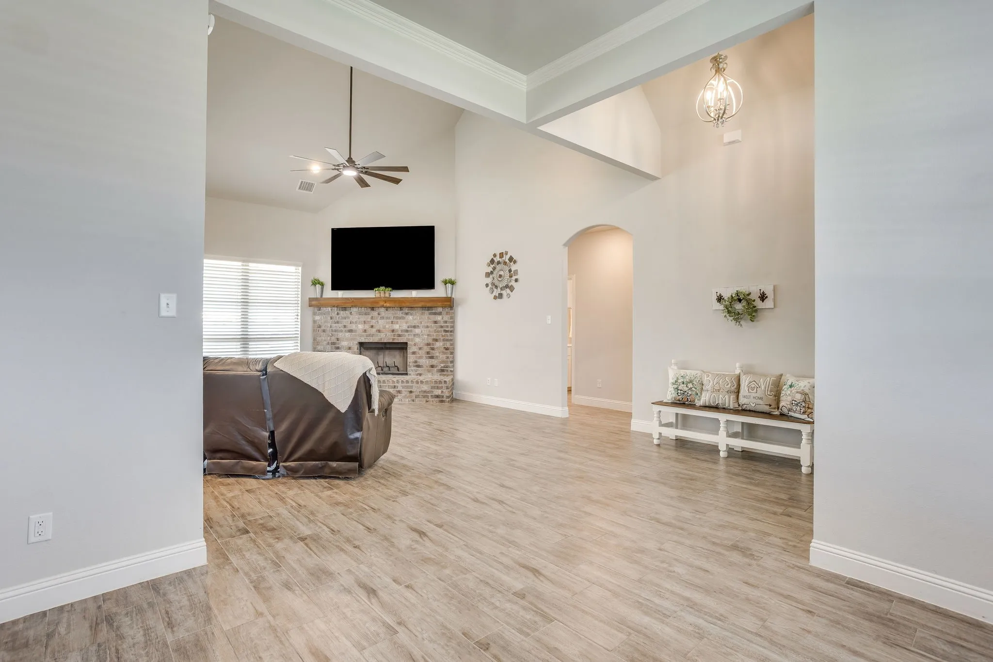 Single Family Residence For Sale in Johnson County , 120 Saddle Ridge Drive, Godley, Texas 76044, 3 Bedroom, 2 Bathroom, 2 Garage spaces, 1,920 Sqft, built in 2020, mls#21347496, Real Estate Agent in Godley, Homes For Sale in Johnson county, Homes For Sale in Godley, Realtor in Godley Texas, Real Estate Brokerage Independent Realty Texas, Luminita Cordes Realtor