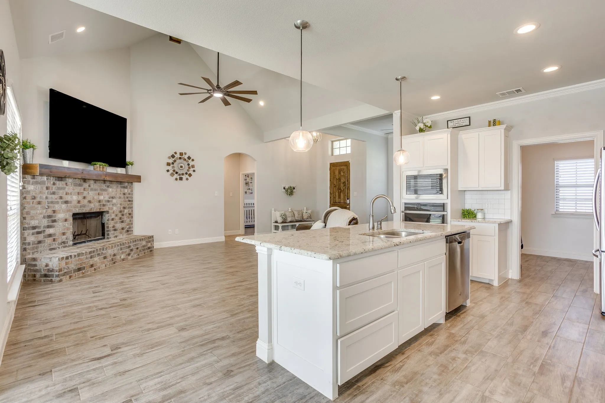 Single Family Residence For Sale in Johnson County , 120 Saddle Ridge Drive, Godley, Texas 76044, 3 Bedroom, 2 Bathroom, 2 Garage spaces, 1,920 Sqft, built in 2020, mls#21347496, Real Estate Agent in Godley, Homes For Sale in Johnson county, Homes For Sale in Godley, Realtor in Godley Texas, Real Estate Brokerage Independent Realty Texas, Luminita Cordes Realtor