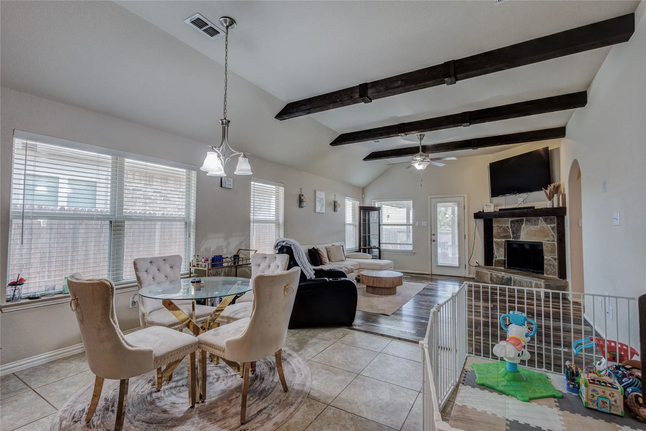 Single Family Residence For Sale in Kaufman County , 1032 Wedgewood Drive, Forney, Texas 75126, 4 Bedroom, 4 Bathroom, 22 Garage spaces, 2,639 Sqft, built in 2015, mls#21347069, Real Estate Agent in Forney, Homes For Sale in Kaufman county, Homes For Sale in Forney, Realtor in Forney Texas, Real Estate Brokerage Independent Realty Texas, Luminita Cordes Realtor