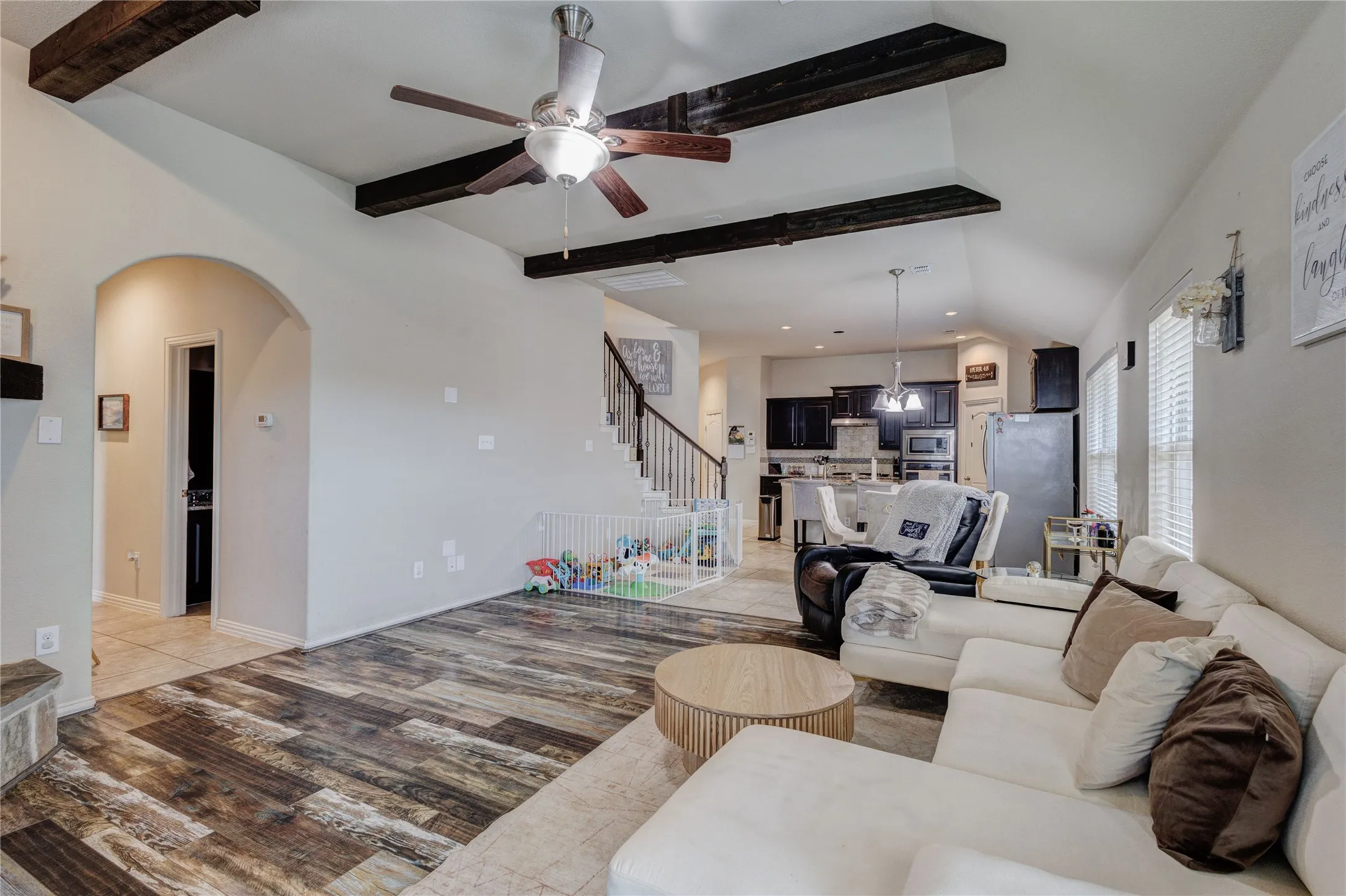 Single Family Residence For Sale in Kaufman County , 1032 Wedgewood Drive, Forney, Texas 75126, 4 Bedroom, 4 Bathroom, 22 Garage spaces, 2,639 Sqft, built in 2015, mls#21347069, Real Estate Agent in Forney, Homes For Sale in Kaufman county, Homes For Sale in Forney, Realtor in Forney Texas, Real Estate Brokerage Independent Realty Texas, Luminita Cordes Realtor