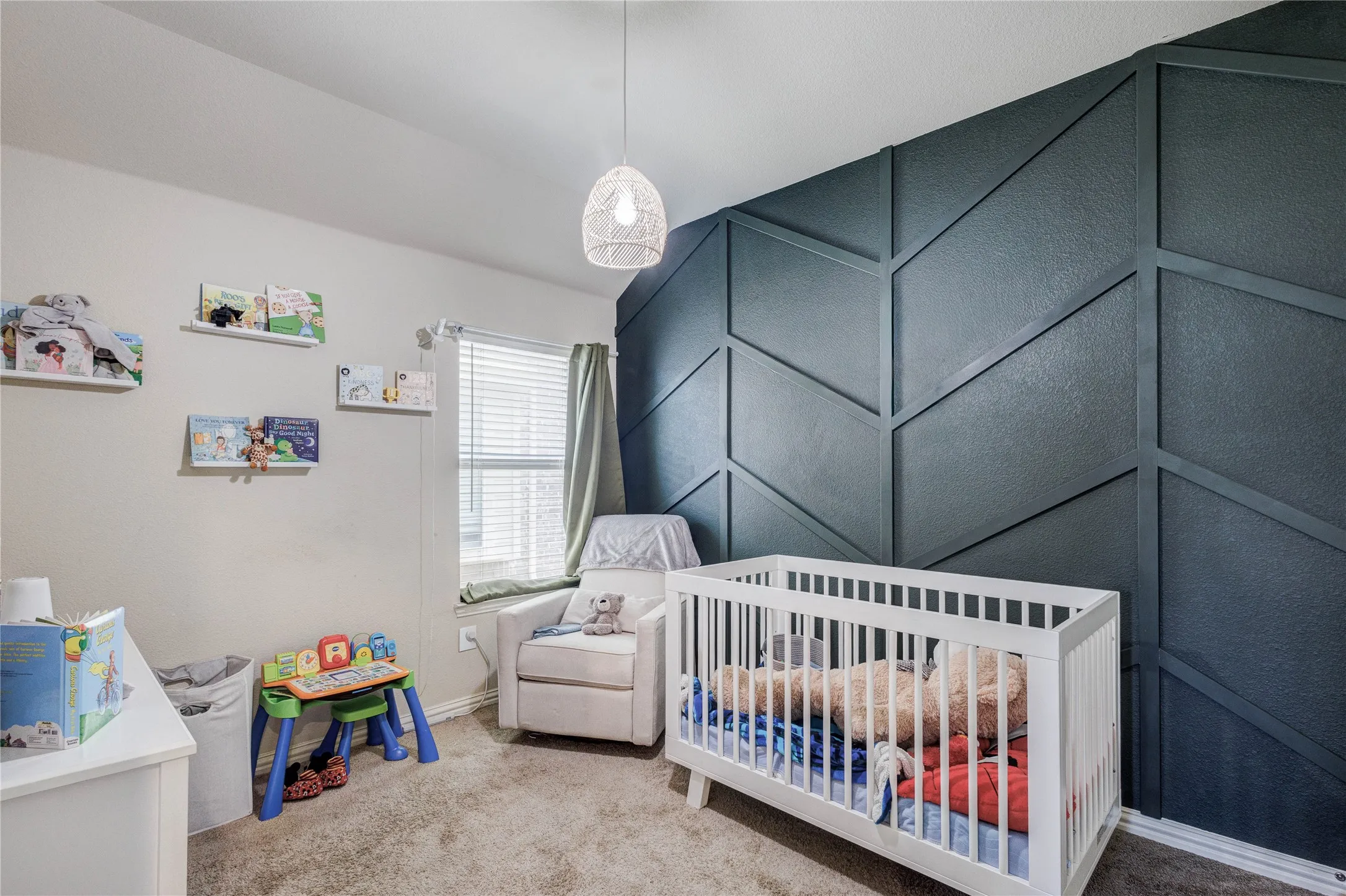 Single Family Residence For Sale in Kaufman County , 1032 Wedgewood Drive, Forney, Texas 75126, 4 Bedroom, 4 Bathroom, 22 Garage spaces, 2,639 Sqft, built in 2015, mls#21347069, Real Estate Agent in Forney, Homes For Sale in Kaufman county, Homes For Sale in Forney, Realtor in Forney Texas, Real Estate Brokerage Independent Realty Texas, Luminita Cordes Realtor