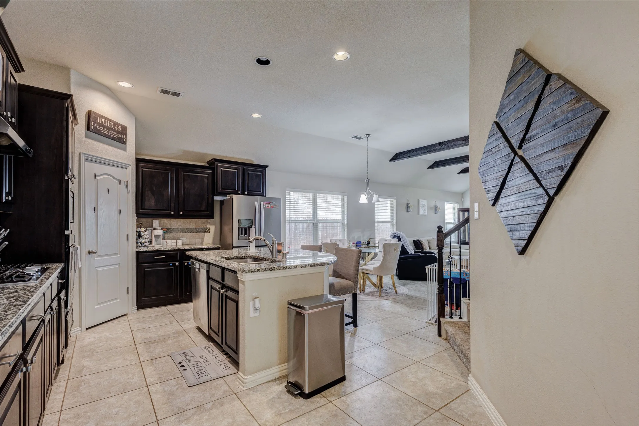 Single Family Residence For Sale in Kaufman County , 1032 Wedgewood Drive, Forney, Texas 75126, 4 Bedroom, 4 Bathroom, 22 Garage spaces, 2,639 Sqft, built in 2015, mls#21347069, Real Estate Agent in Forney, Homes For Sale in Kaufman county, Homes For Sale in Forney, Realtor in Forney Texas, Real Estate Brokerage Independent Realty Texas, Luminita Cordes Realtor
