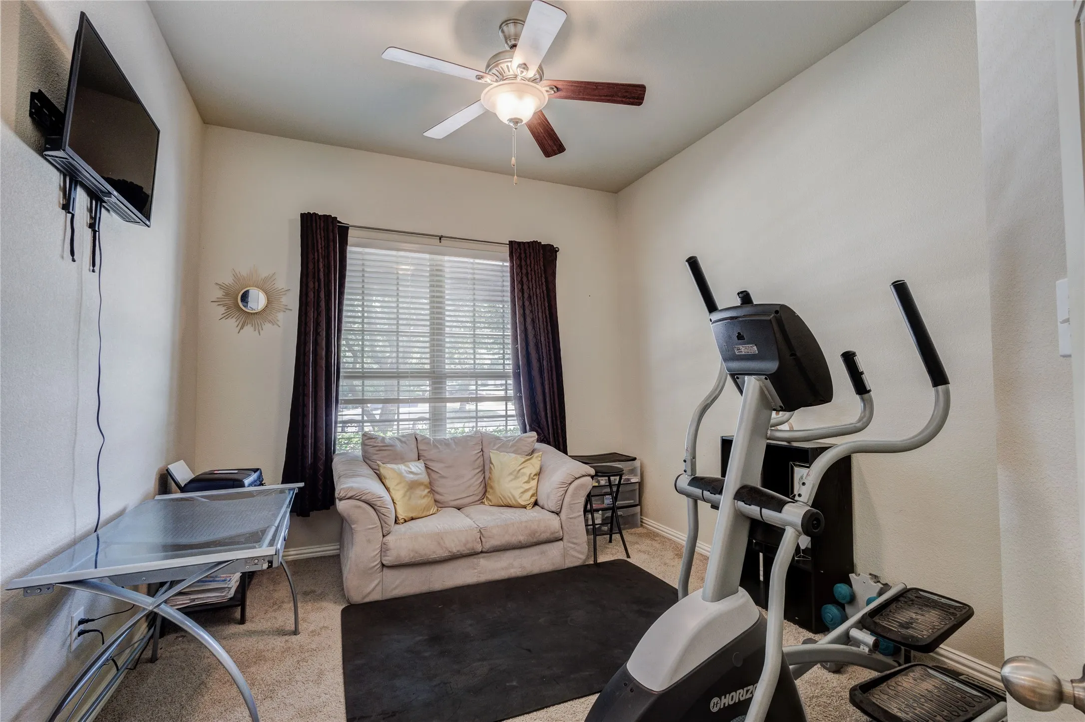 Single Family Residence For Sale in Kaufman County , 1032 Wedgewood Drive, Forney, Texas 75126, 4 Bedroom, 4 Bathroom, 22 Garage spaces, 2,639 Sqft, built in 2015, mls#21347069, Real Estate Agent in Forney, Homes For Sale in Kaufman county, Homes For Sale in Forney, Realtor in Forney Texas, Real Estate Brokerage Independent Realty Texas, Luminita Cordes Realtor